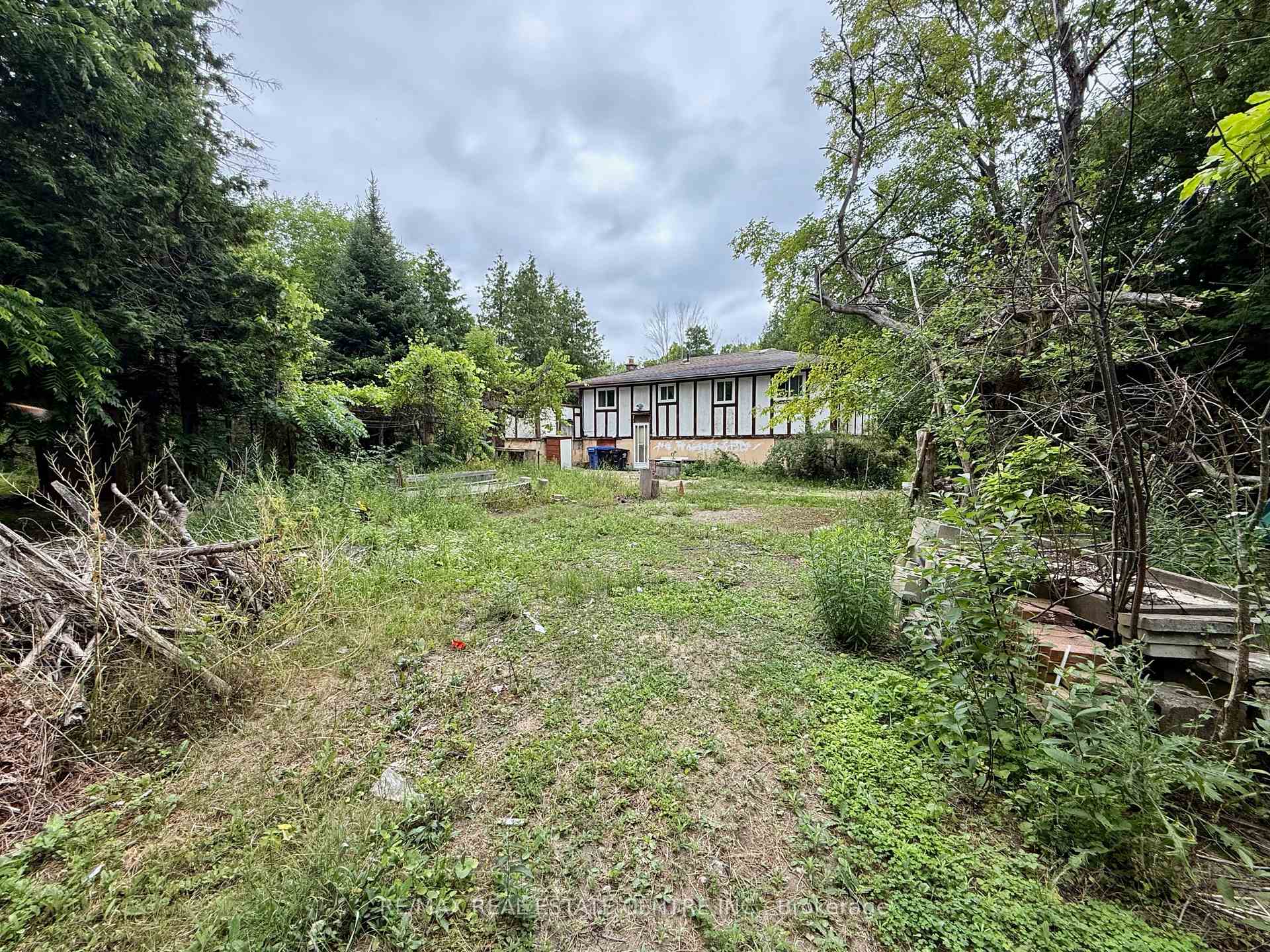 Photo 13 of 1086 Corner Avenue, Innisfil, Lefroy — HOMEH