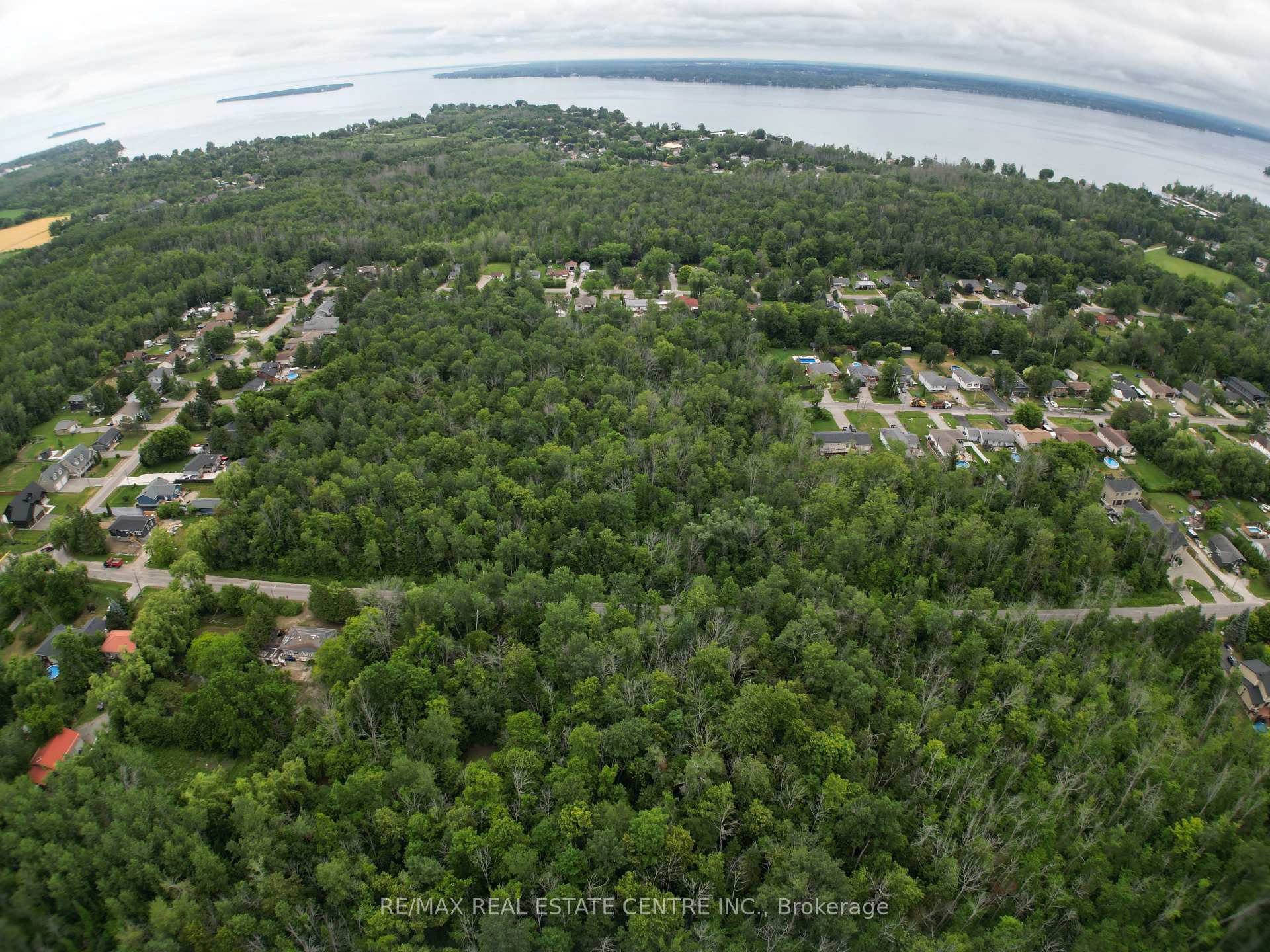 Photo 15 of 1086 Corner Avenue, Innisfil, Lefroy — HOMEH