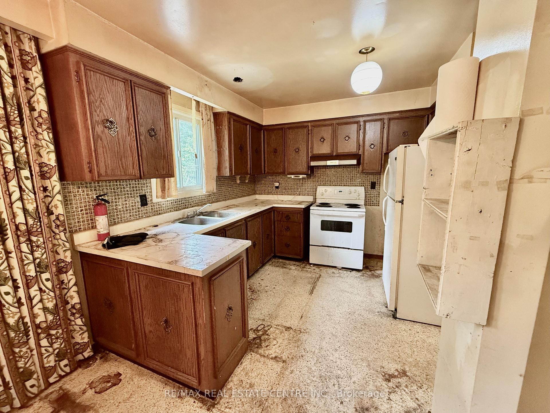 Photo 16 of 1086 Corner Avenue, Innisfil, Lefroy — HOMEH
