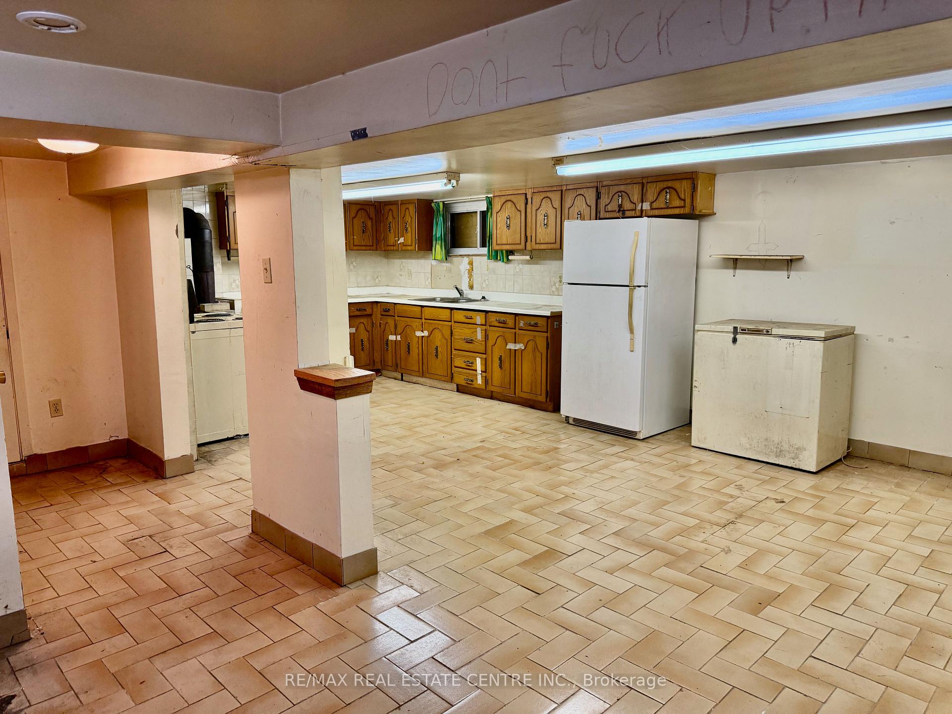 Photo 21 of 1086 Corner Avenue, Innisfil, Lefroy — HOMEH