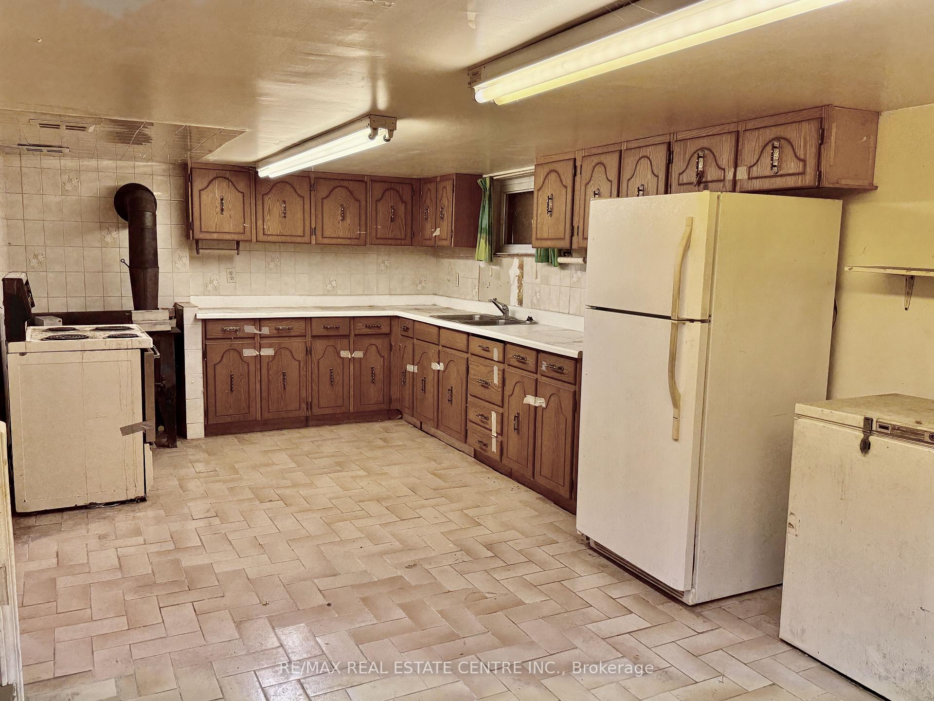 Photo 27 of 1086 Corner Avenue, Innisfil, Lefroy — HOMEH