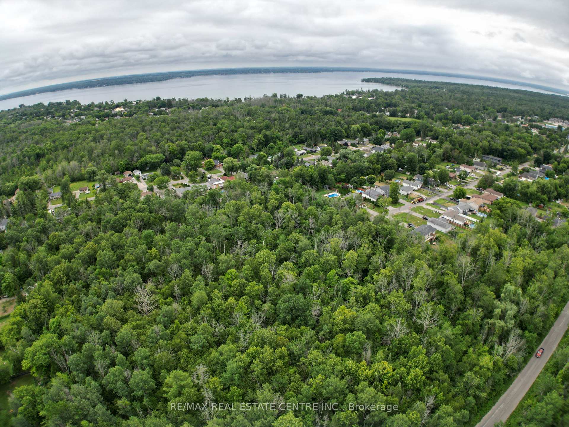 Photo 32 of 1086 Corner Avenue, Innisfil, Lefroy — HOMEH