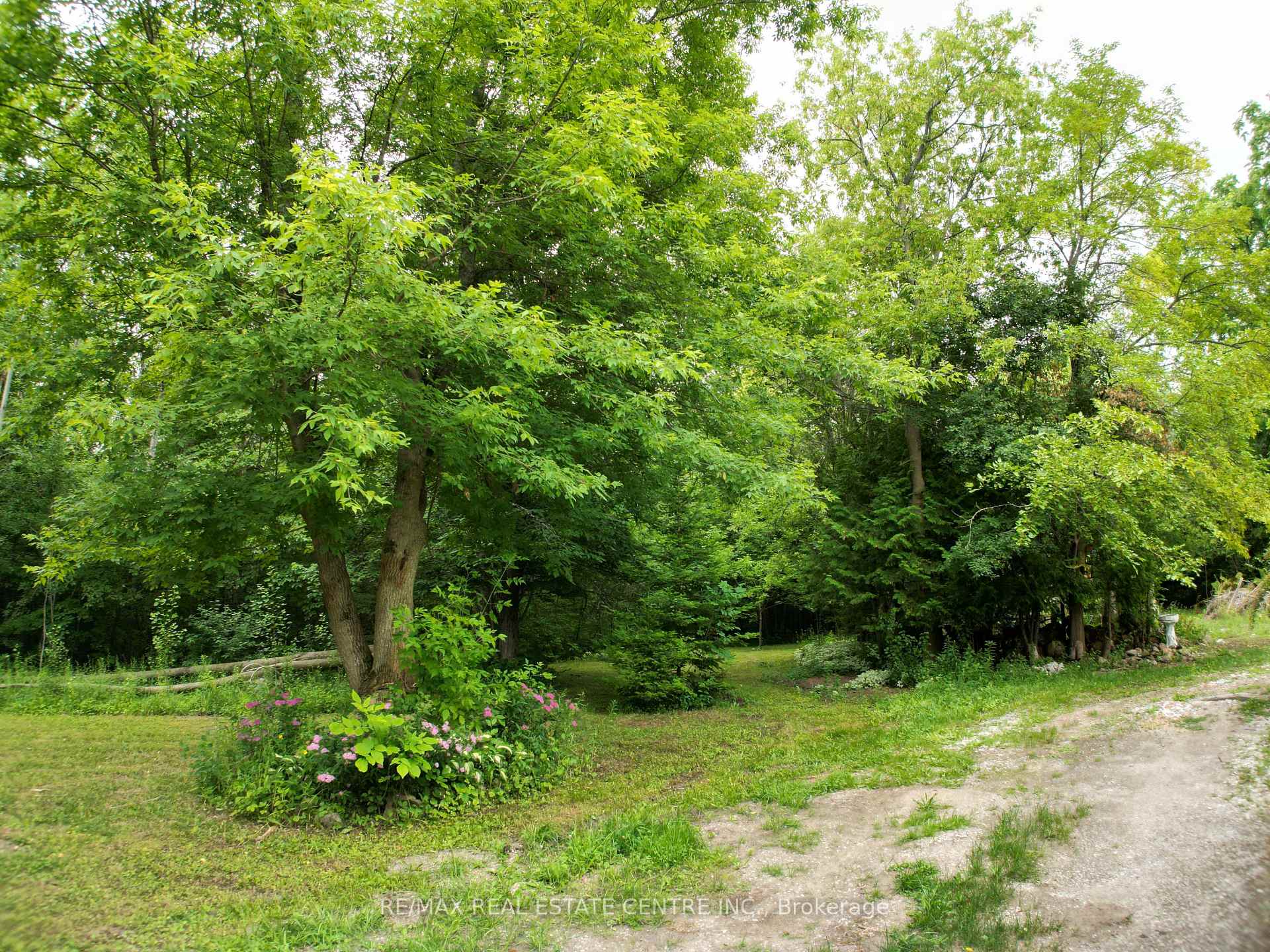 Photo 33 of 1086 Corner Avenue, Innisfil, Lefroy — HOMEH