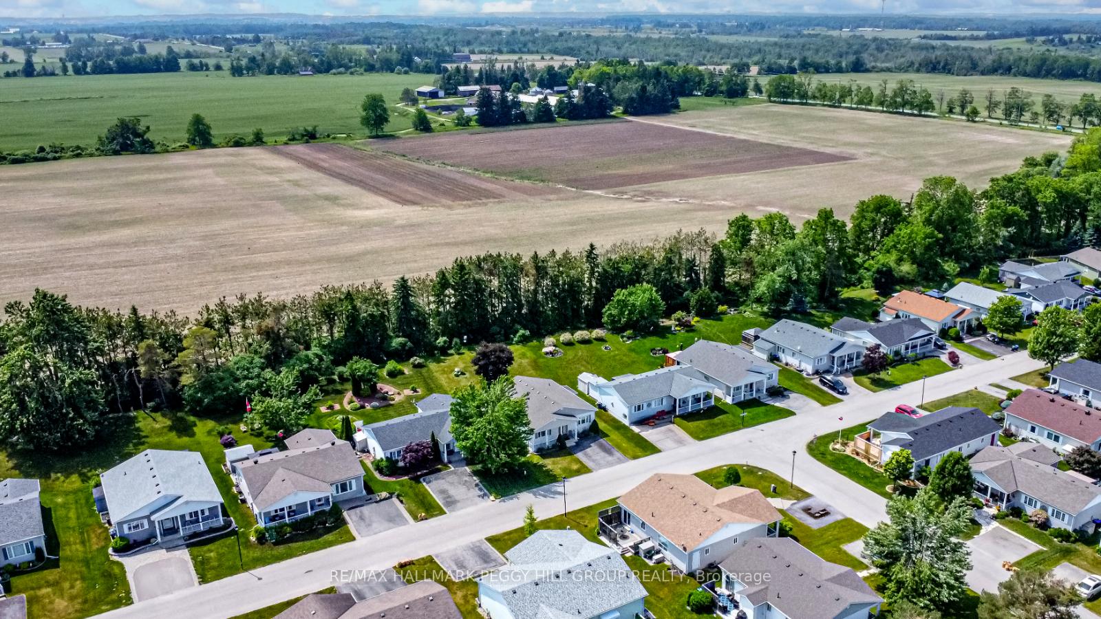 Photo 10 of 22 Trellis Lane, Innisfil, Rural Innisfil — HOMEH