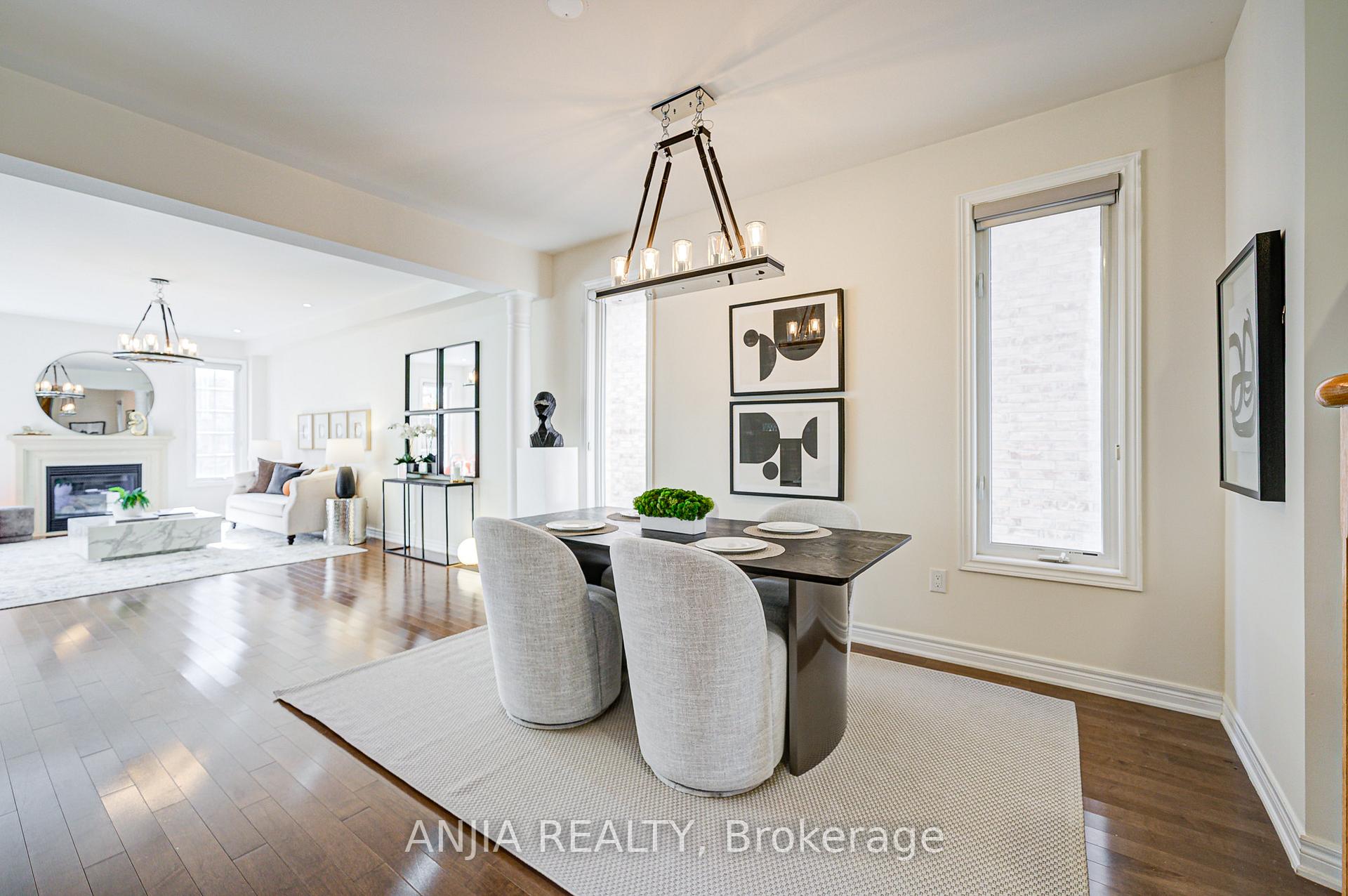 Photo 3 of 4 Christian Ritter Drive, Markham, Berczy — HOMEH