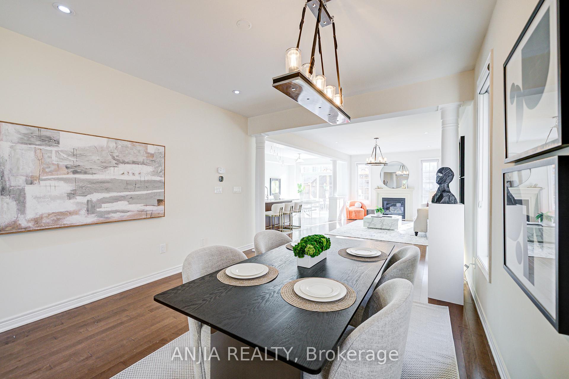 Photo 11 of 4 Christian Ritter Drive, Markham, Berczy — HOMEH