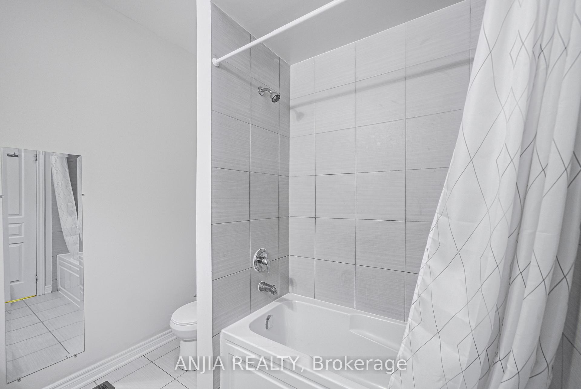 Photo 26 of 4 Christian Ritter Drive, Markham, Berczy — HOMEH