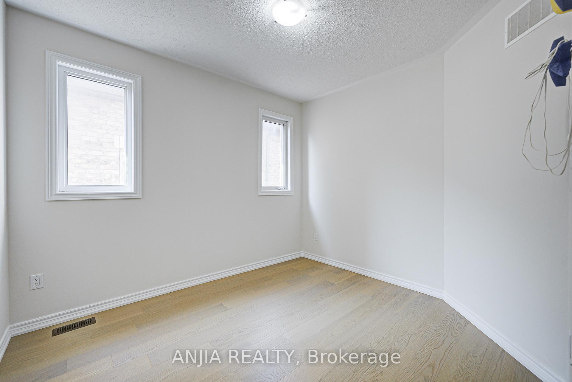 Photo 31 of 4 Christian Ritter Drive, Markham, Berczy — HOMEH