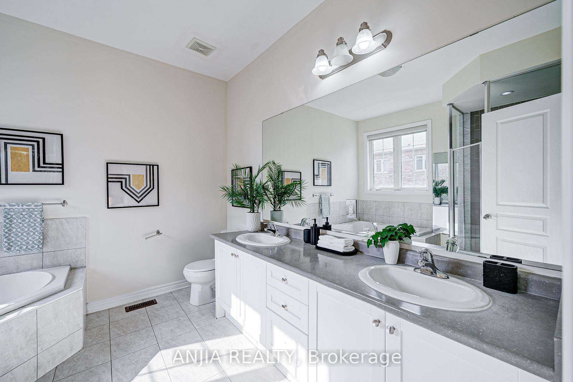 Photo 39 of 4 Christian Ritter Drive, Markham, Berczy — HOMEH