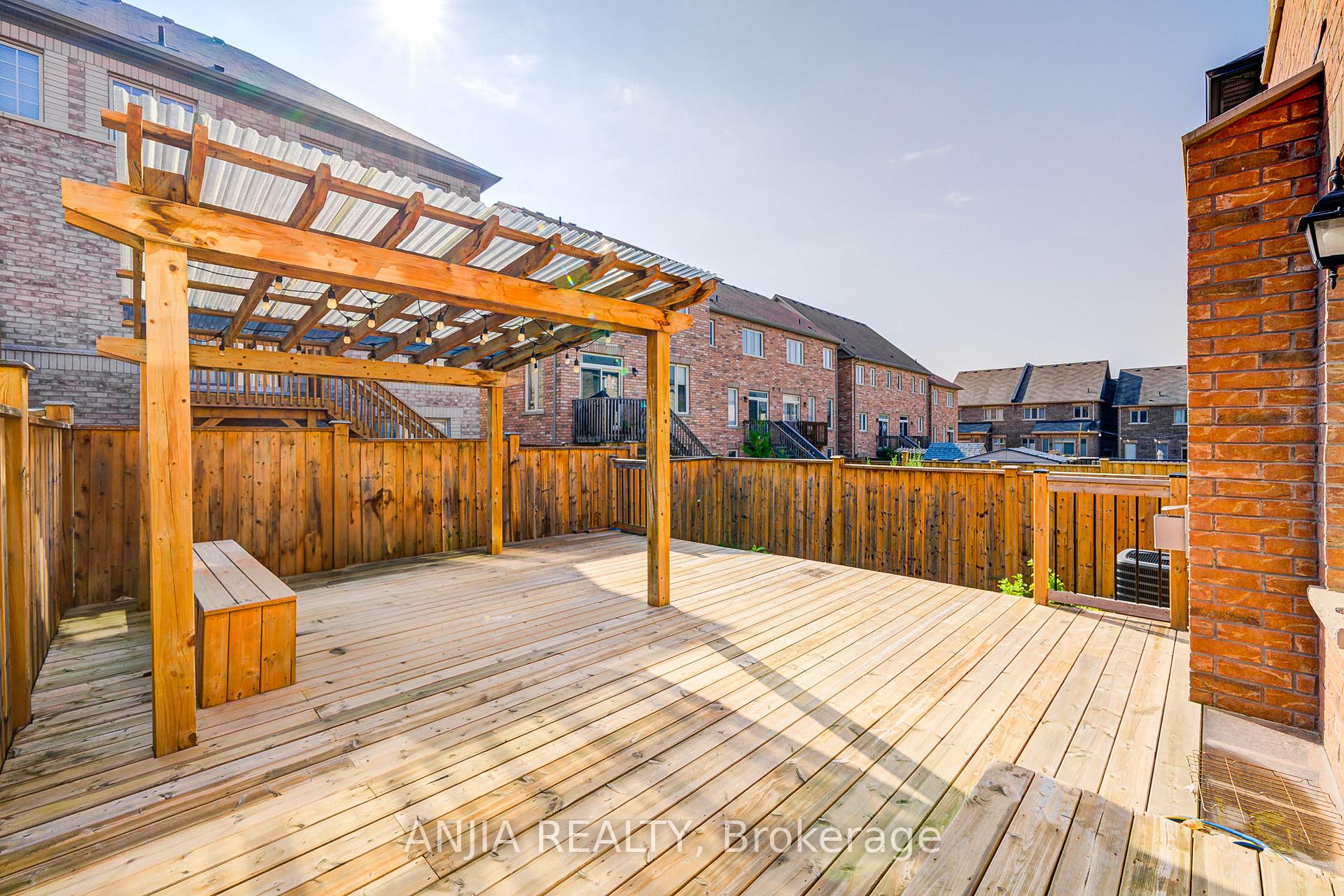 Photo 41 of 4 Christian Ritter Drive, Markham, Berczy — HOMEH