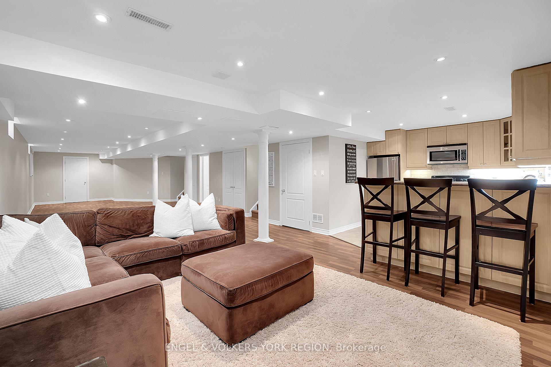 Photo 35 of 151 Glenside Drive, Vaughan, Maple — HOMEH