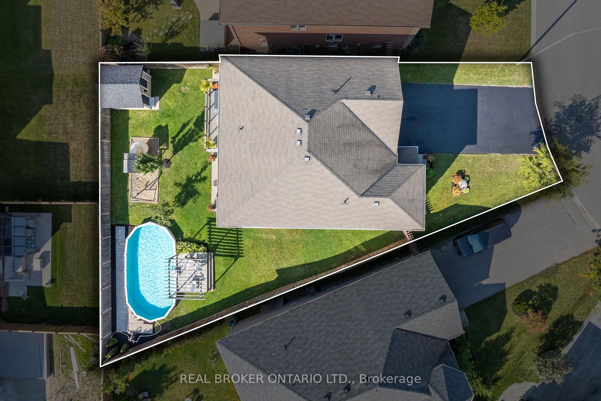Photo 2 of 1399 Kellough Street, Innisfil, Alcona — HOMEH