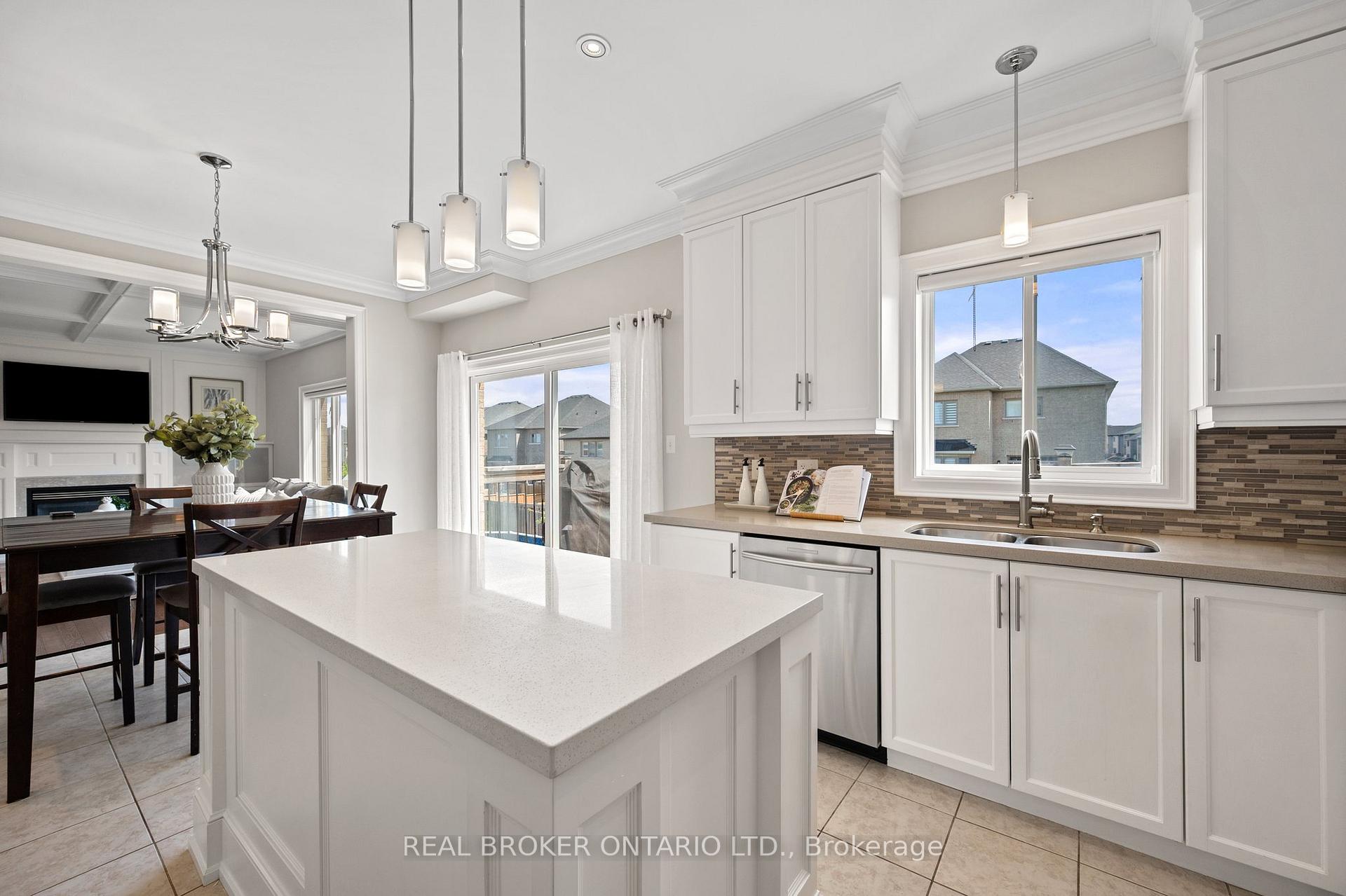 Photo 8 of 1399 Kellough Street, Innisfil, Alcona — HOMEH