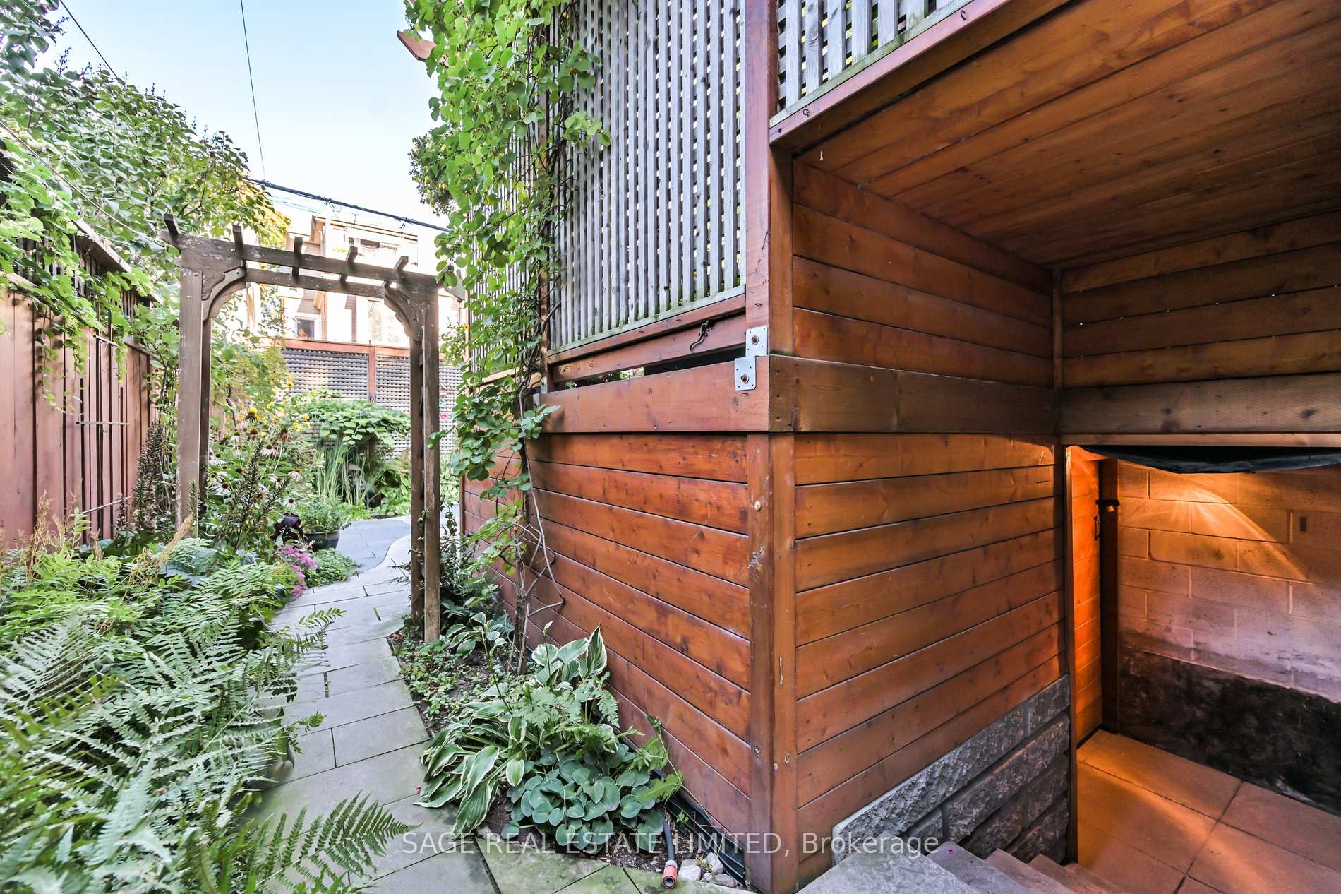 Photo 43 of 81 Empire Avenue, Toronto, South Riverdale — HOMEH