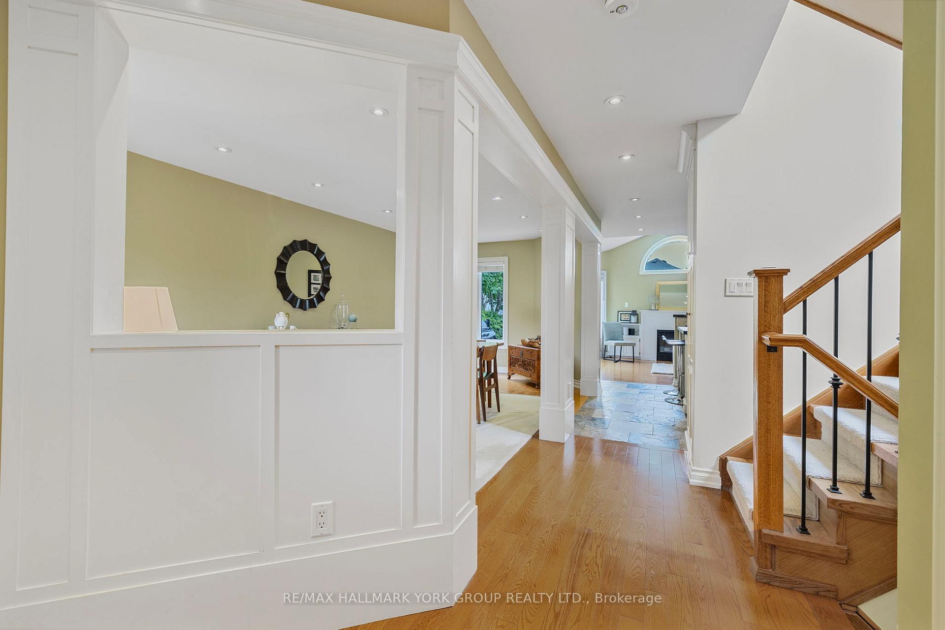 Photo 3 of 110 Rush Road, Aurora, Bayview Wellington — HOMEH