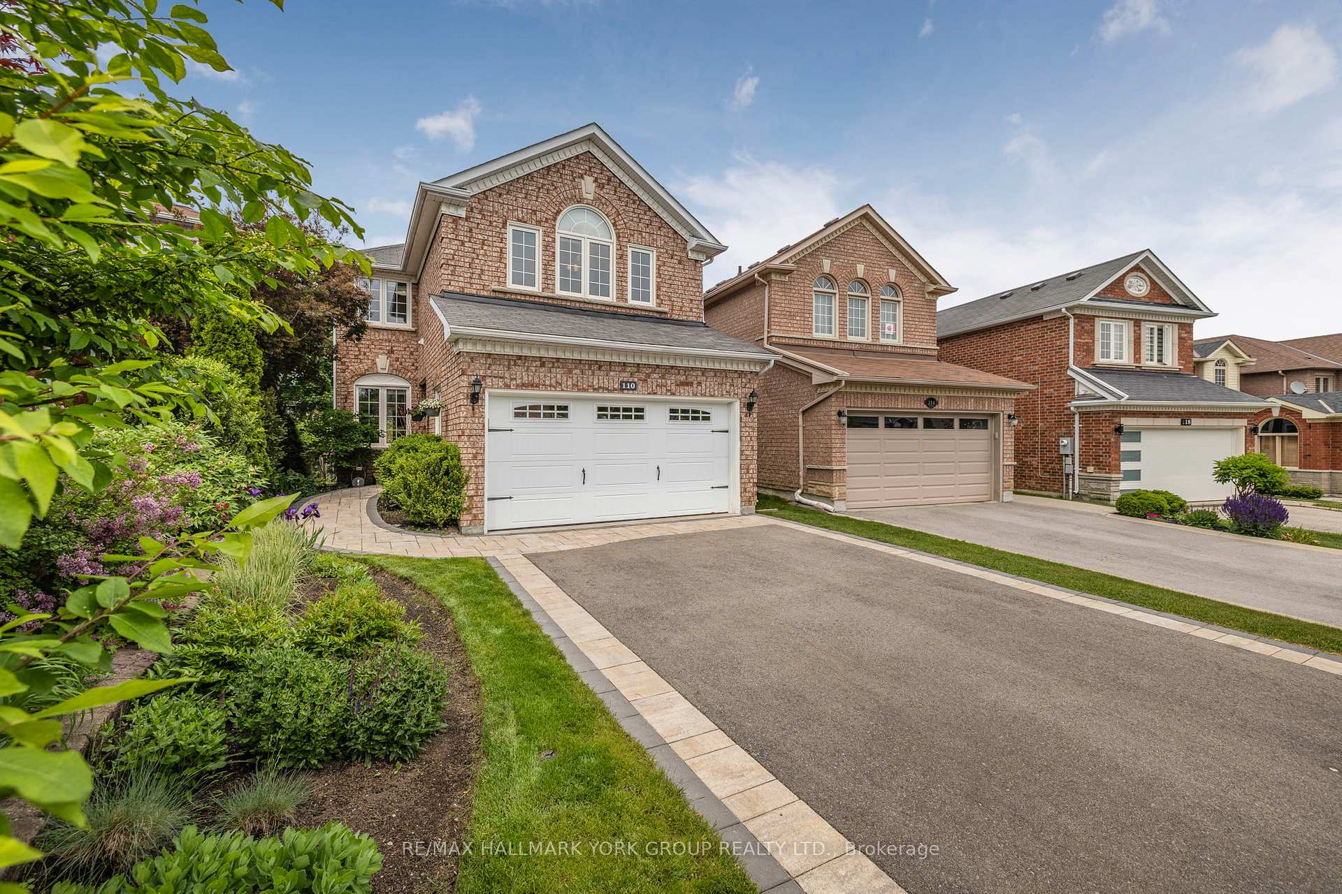 Photo 7 of 110 Rush Road, Aurora, Bayview Wellington — HOMEH