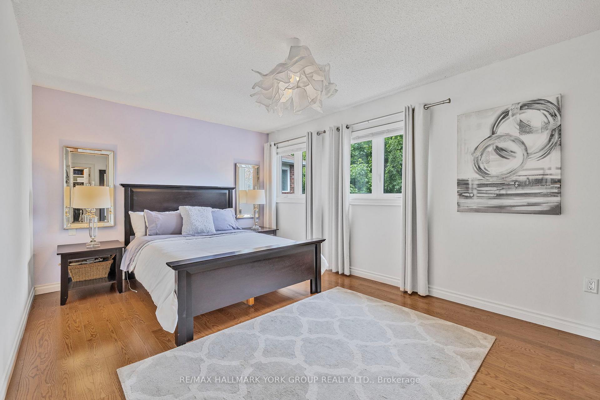 Photo 12 of 110 Rush Road, Aurora, Bayview Wellington — HOMEH