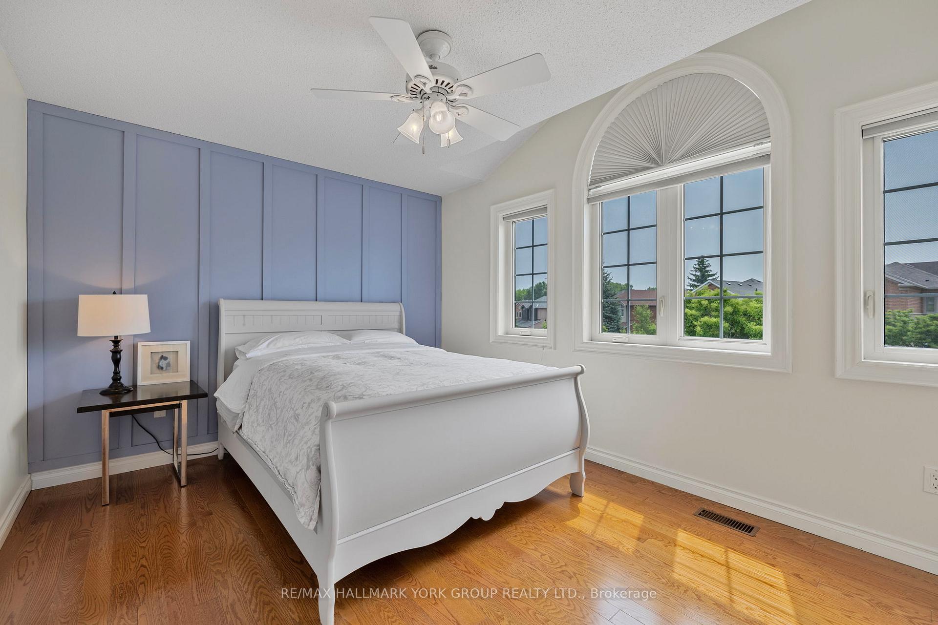 Photo 18 of 110 Rush Road, Aurora, Bayview Wellington — HOMEH