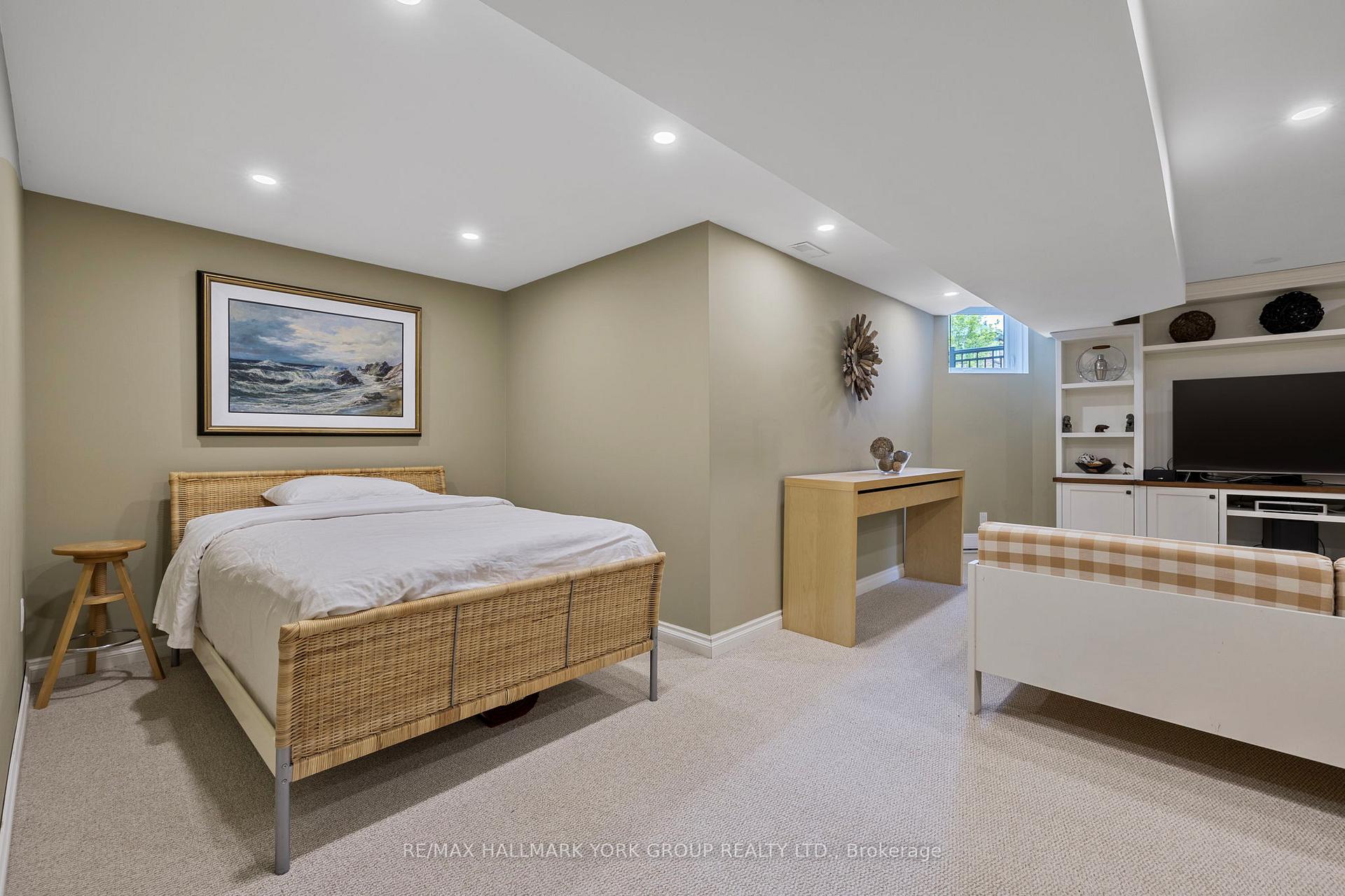 Photo 22 of 110 Rush Road, Aurora, Bayview Wellington — HOMEH