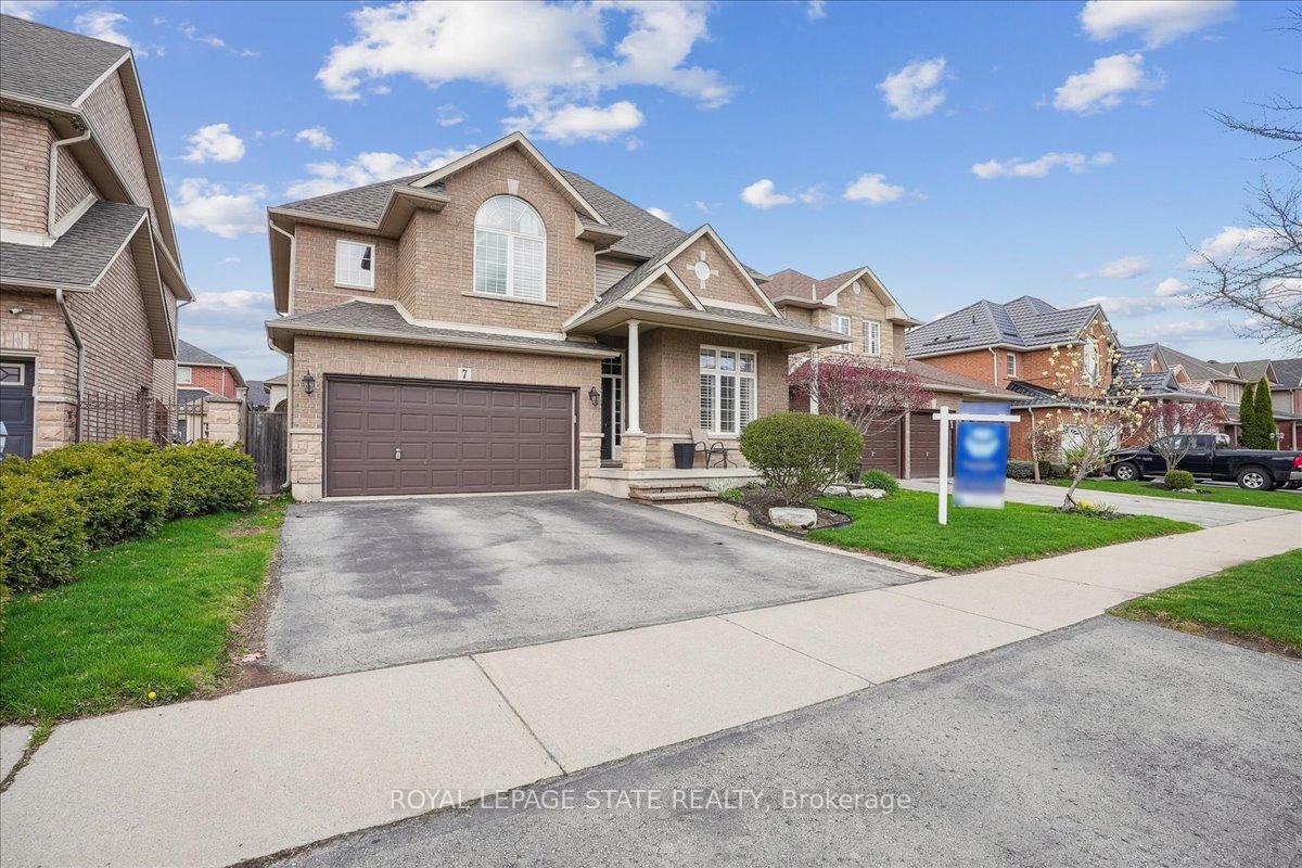 Photo 3 of 7 Bocelli Crescent, Hamilton, Rural Glanbrook — HOMEH