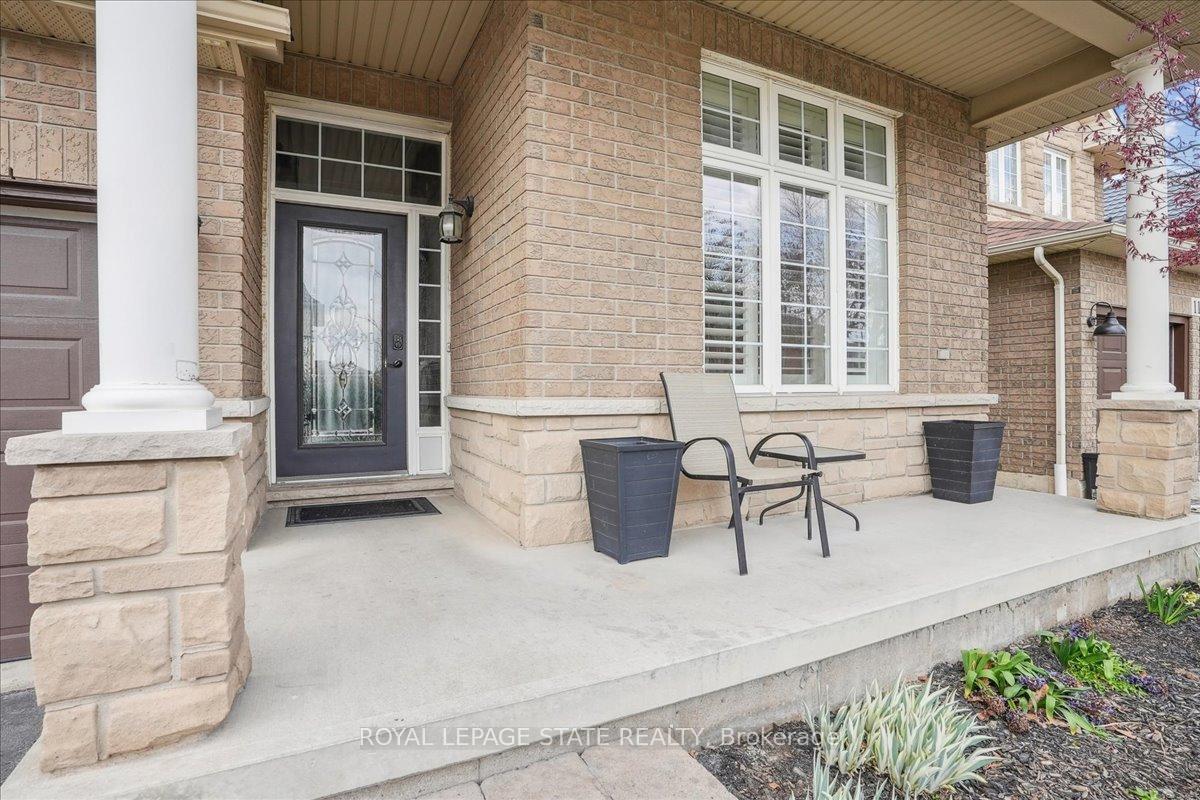 Photo 10 of 7 Bocelli Crescent, Hamilton, Rural Glanbrook — HOMEH