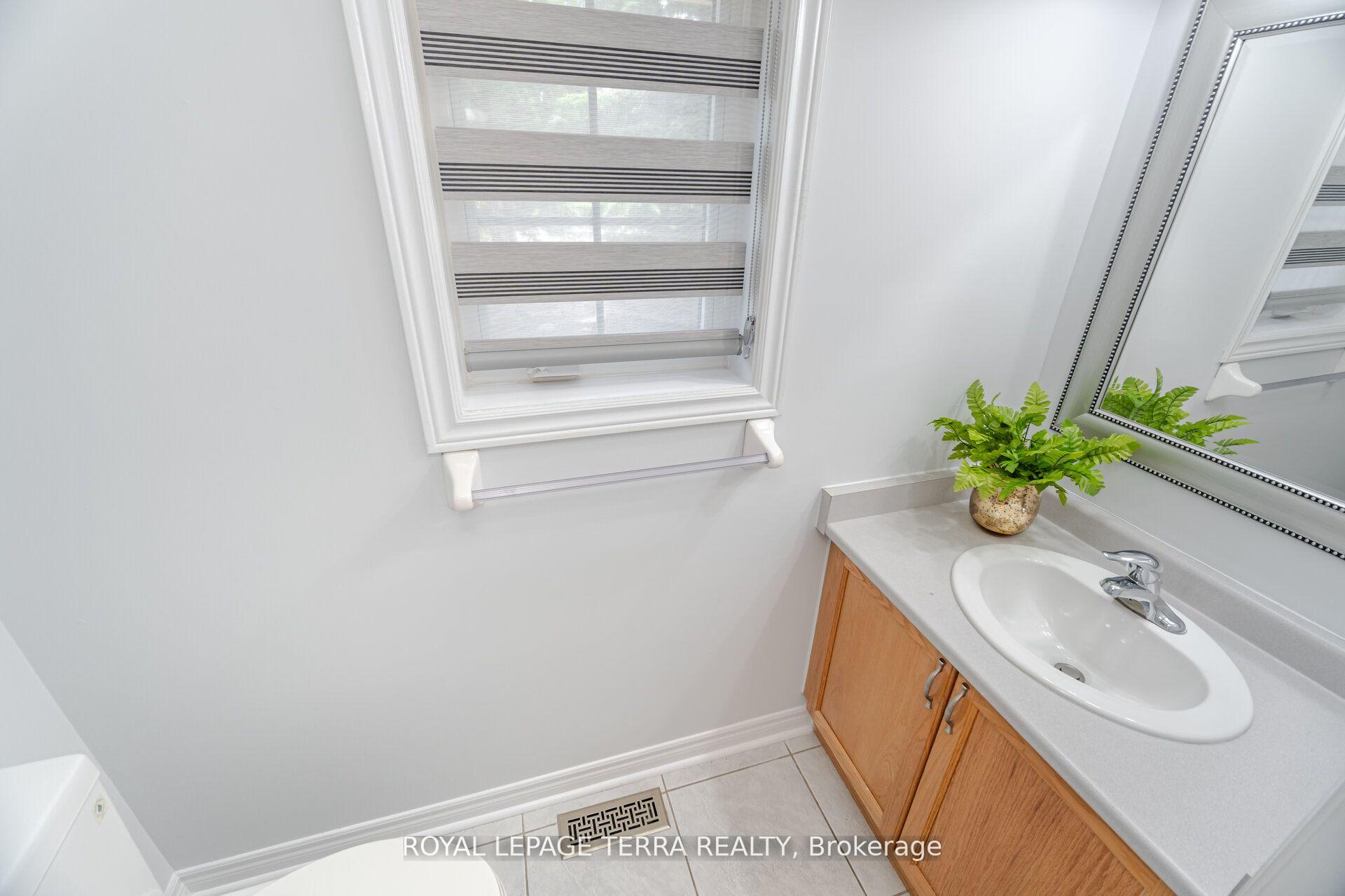 Photo 12 of 1 Copperfield Road, Brampton, Sandringham-Wellington — HOMEH