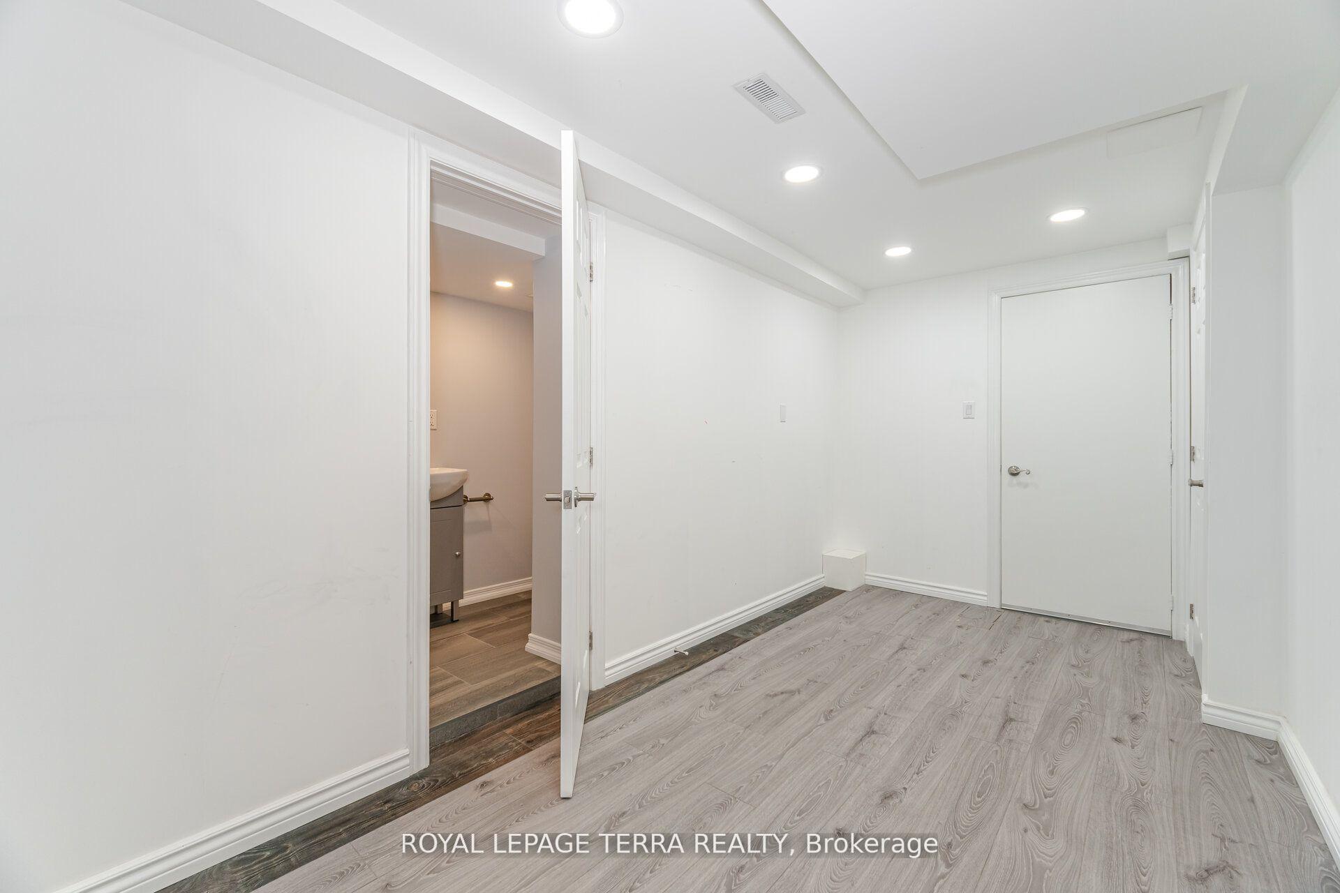 Photo 42 of 1 Copperfield Road, Brampton, Sandringham-Wellington — HOMEH