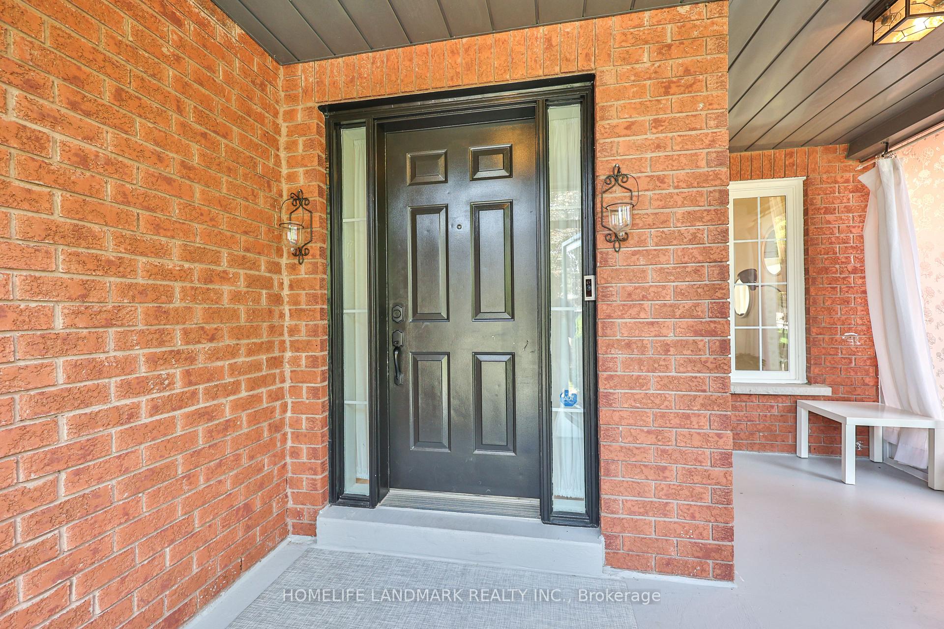 Photo 4 of 37 Bluebell Drive, Markham, Rouge Fairways — HOMEH