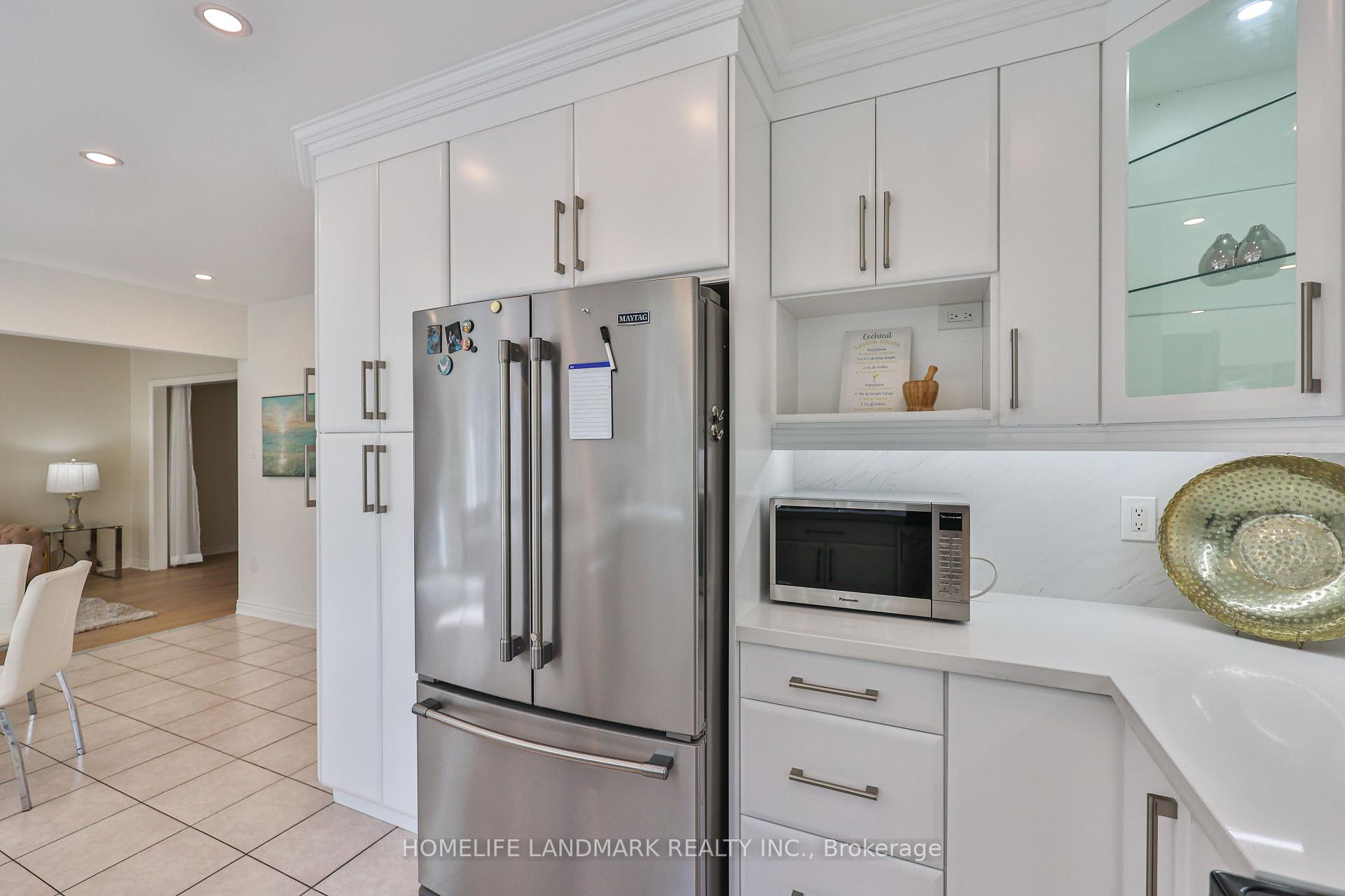 Photo 6 of 37 Bluebell Drive, Markham, Rouge Fairways — HOMEH