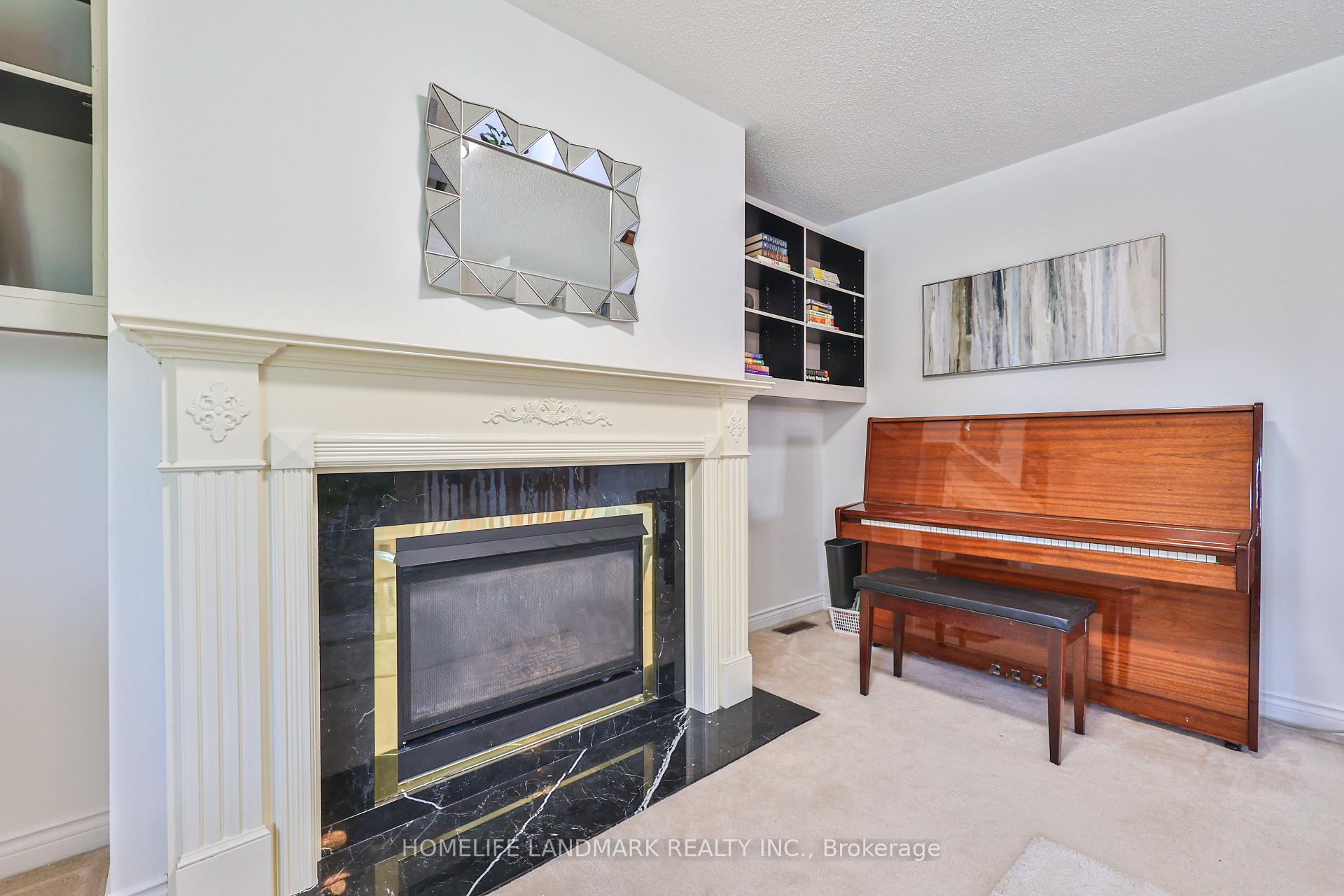 Photo 23 of 37 Bluebell Drive, Markham, Rouge Fairways — HOMEH