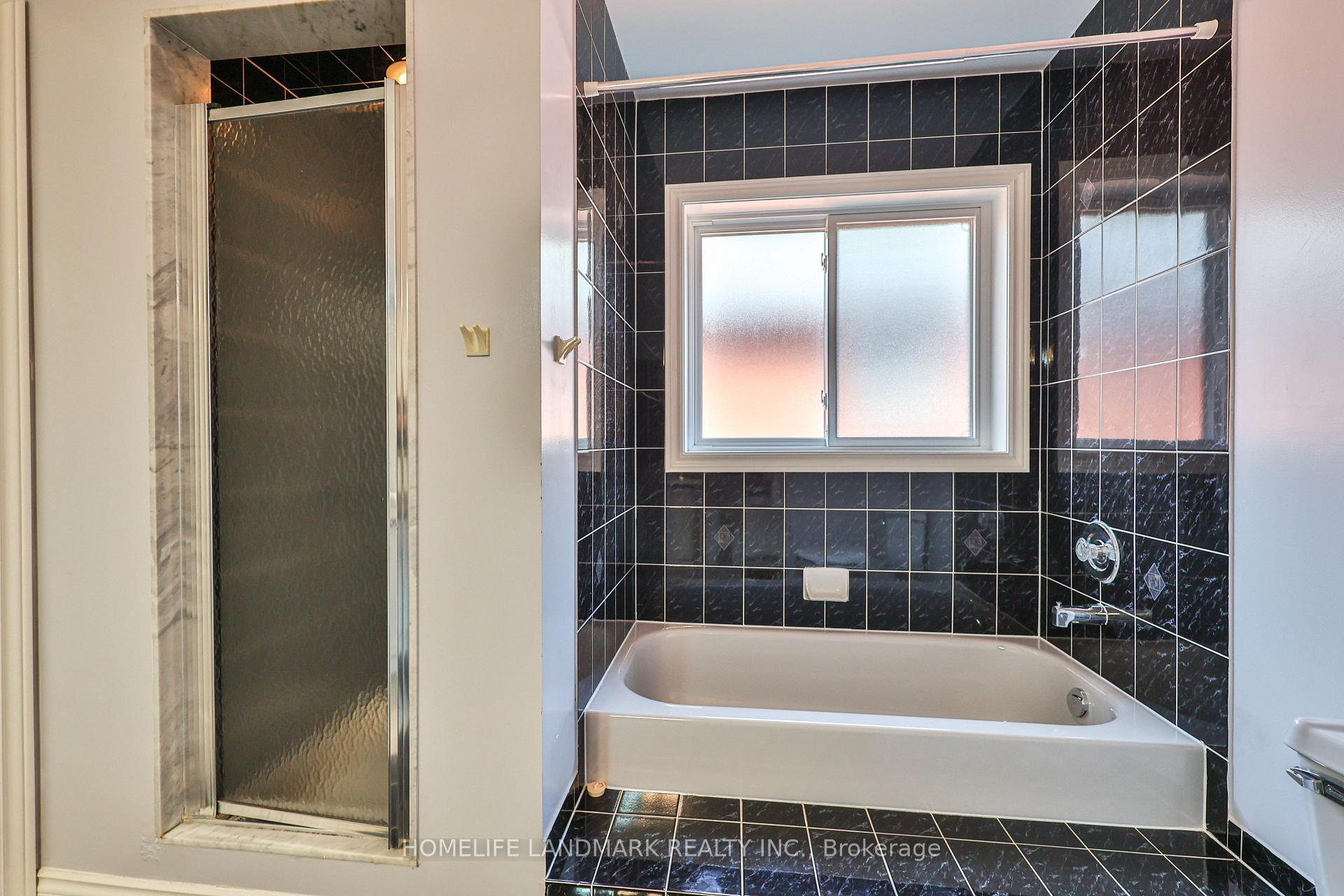 Photo 25 of 37 Bluebell Drive, Markham, Rouge Fairways — HOMEH