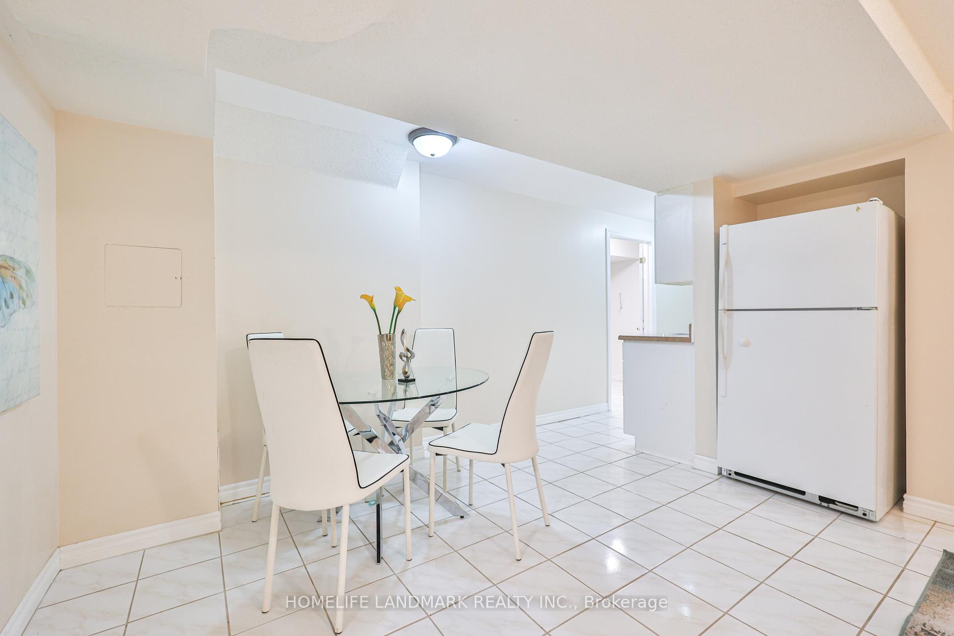 Photo 38 of 37 Bluebell Drive, Markham, Rouge Fairways — HOMEH