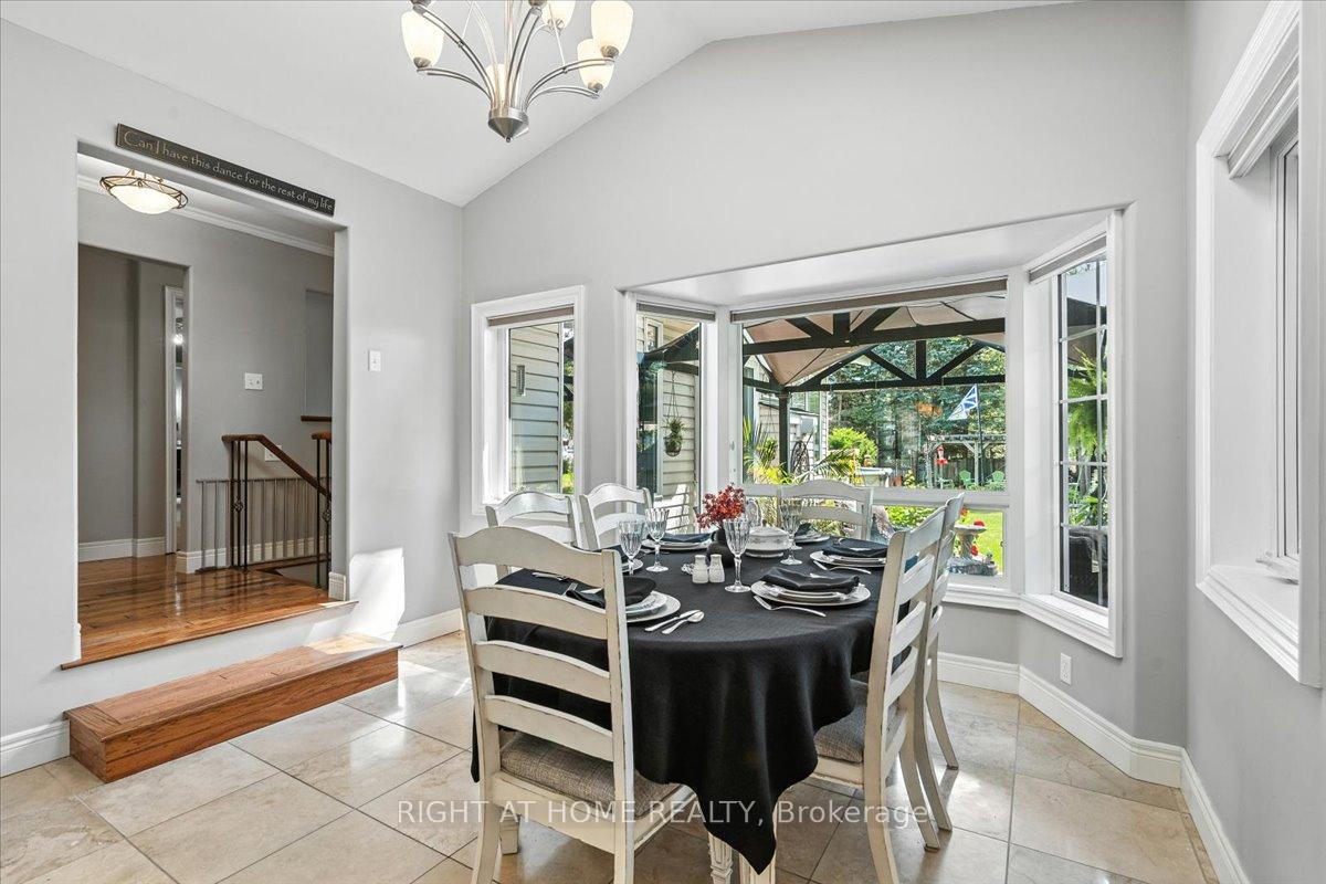 Photo 11 of 287 Edgehill Drive, Barrie, Edgehill Drive — HOMEH