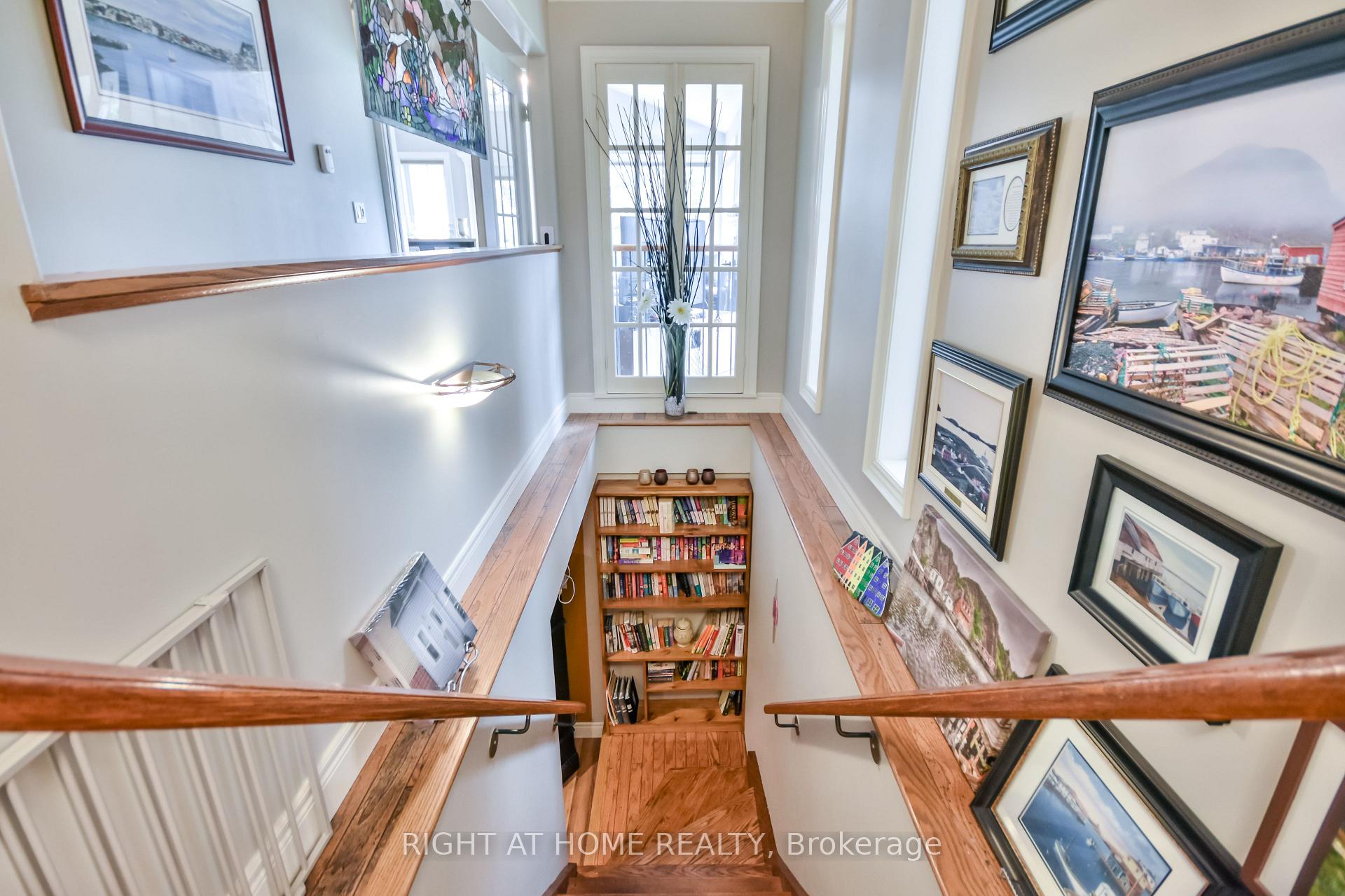 Photo 33 of 287 Edgehill Drive, Barrie, Edgehill Drive — HOMEH