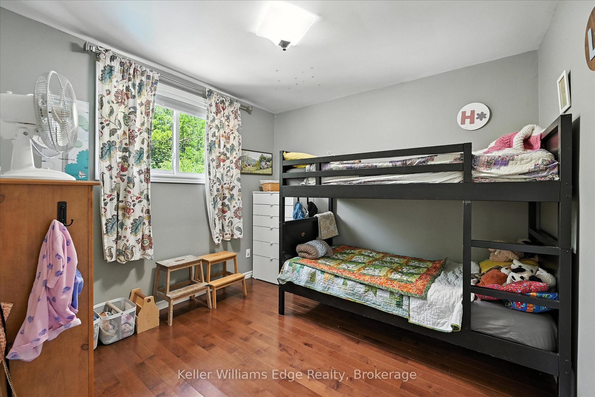Photo 21 of 18 Moonglow Place, Hamilton, Dundas — HOMEH
