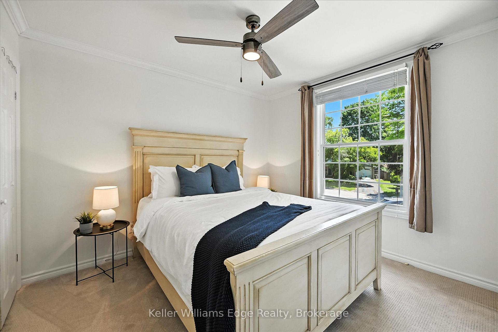Photo 20 of 18 Moonglow Place, Hamilton, Dundas — HOMEH