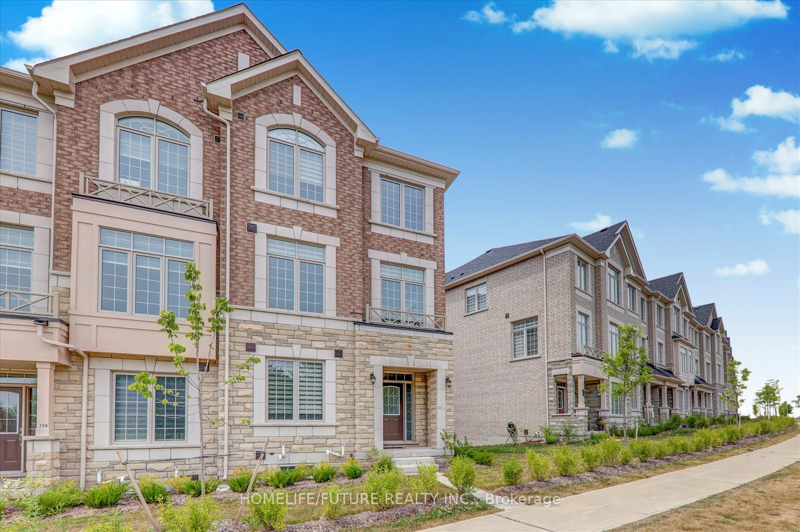 Photo 2 of 297 Kirkham Drive, Markham, Cedarwood — HOMEH