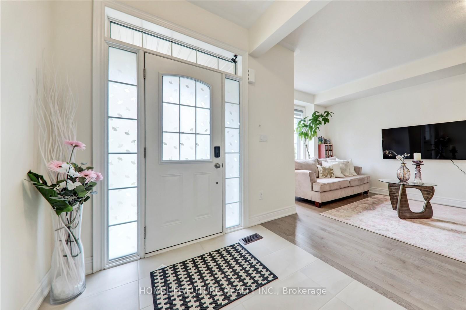 Photo 10 of 297 Kirkham Drive, Markham, Cedarwood — HOMEH