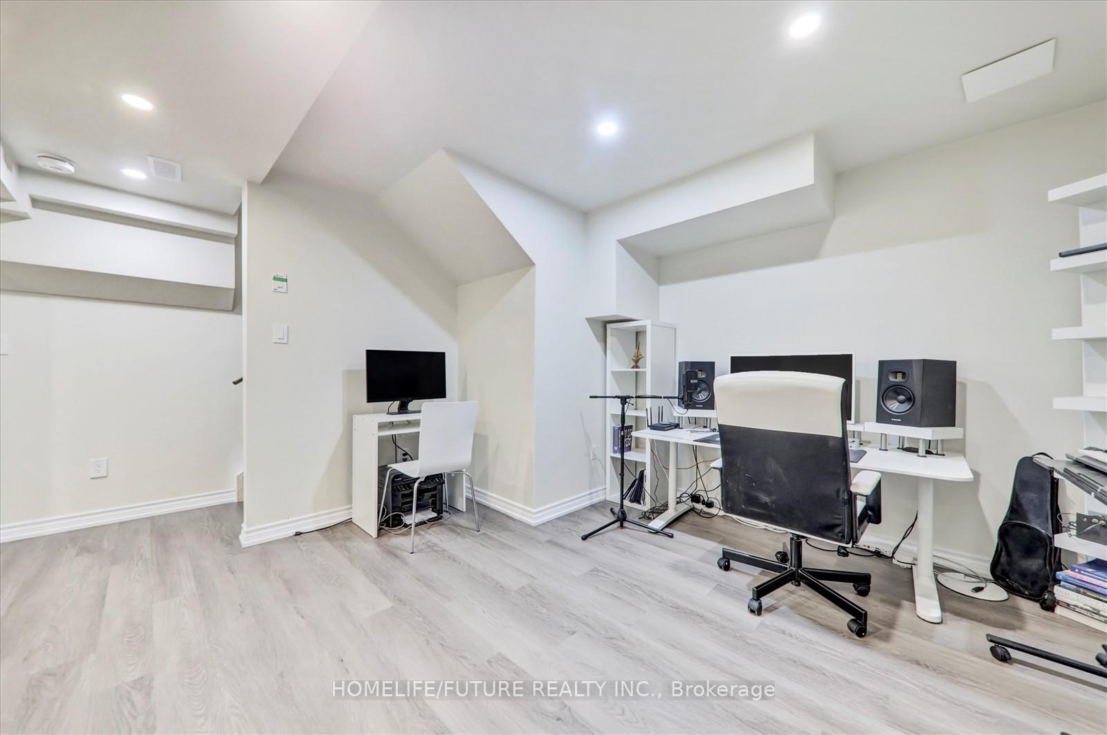 Photo 41 of 297 Kirkham Drive, Markham, Cedarwood — HOMEH