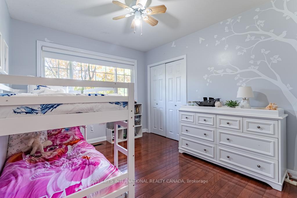 Photo 10 of 244 Brookview Court, Hamilton, Ancaster — HOMEH