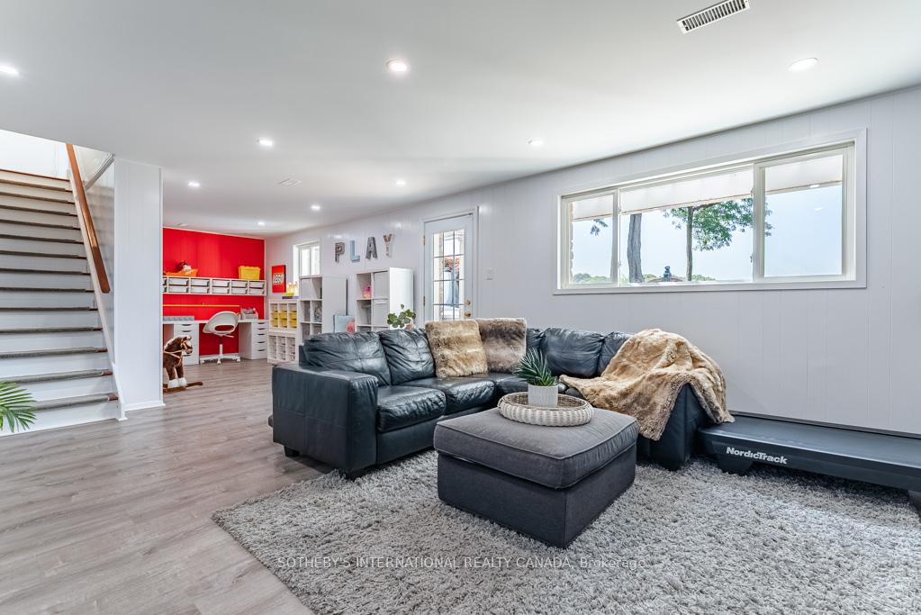Photo 25 of 244 Brookview Court, Hamilton, Ancaster — HOMEH