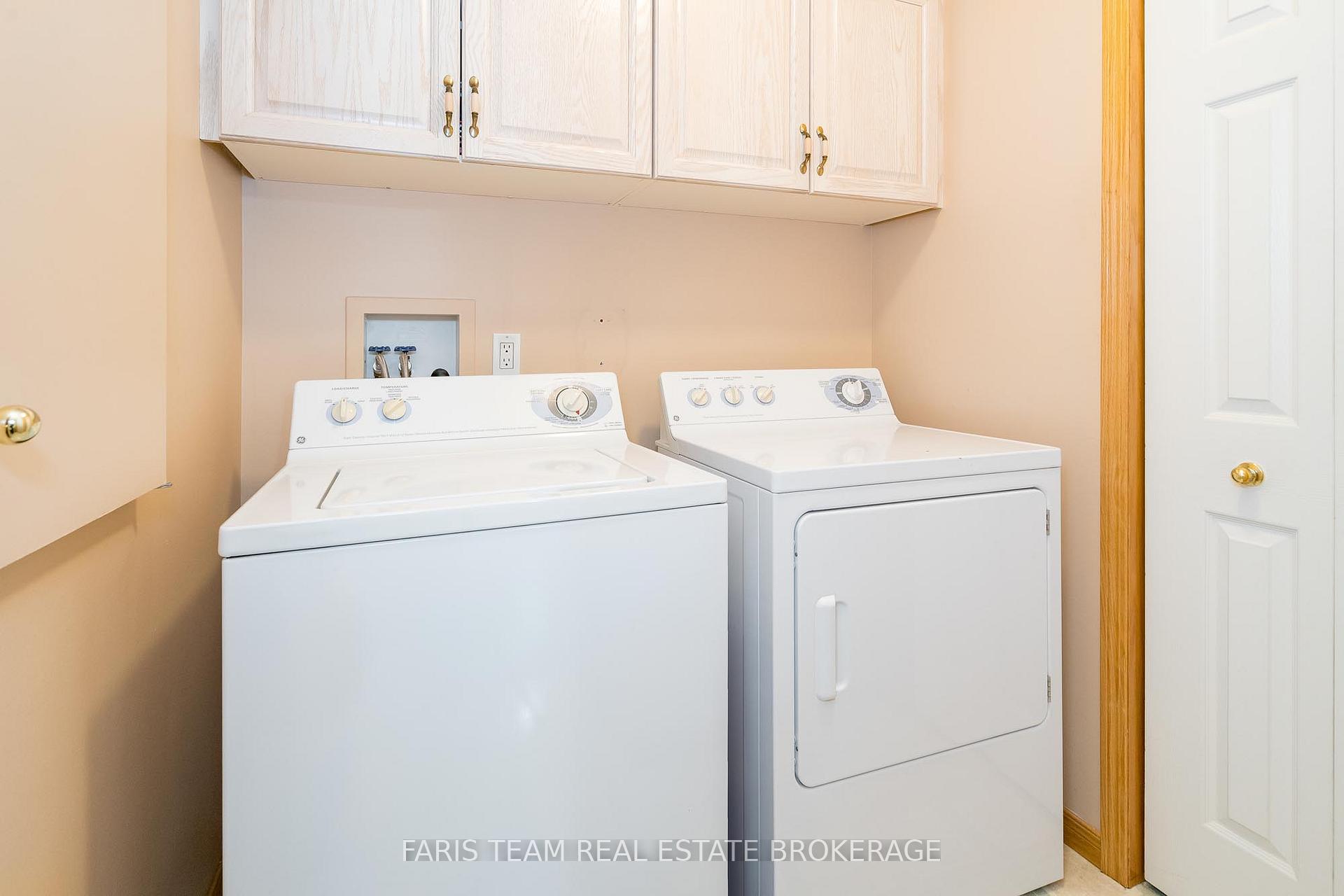 Photo 15 of 2 St James Place, Wasaga Beach — HOMEH