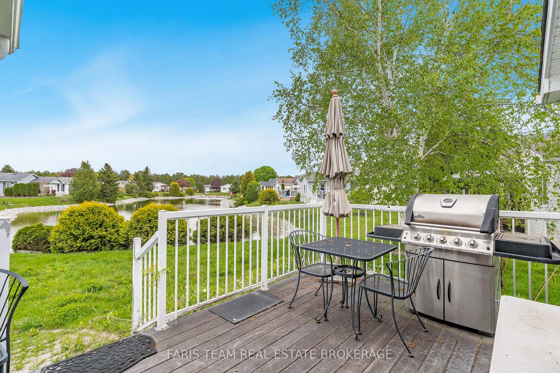 Photo 18 of 2 St James Place, Wasaga Beach — HOMEH