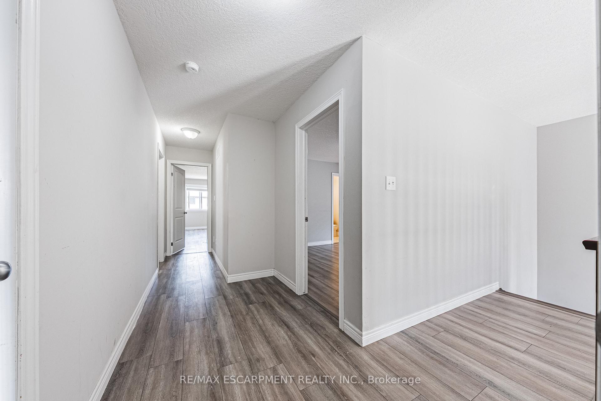 Photo 22 of 128 Medici Lane, Hamilton, Carpenter — HOMEH