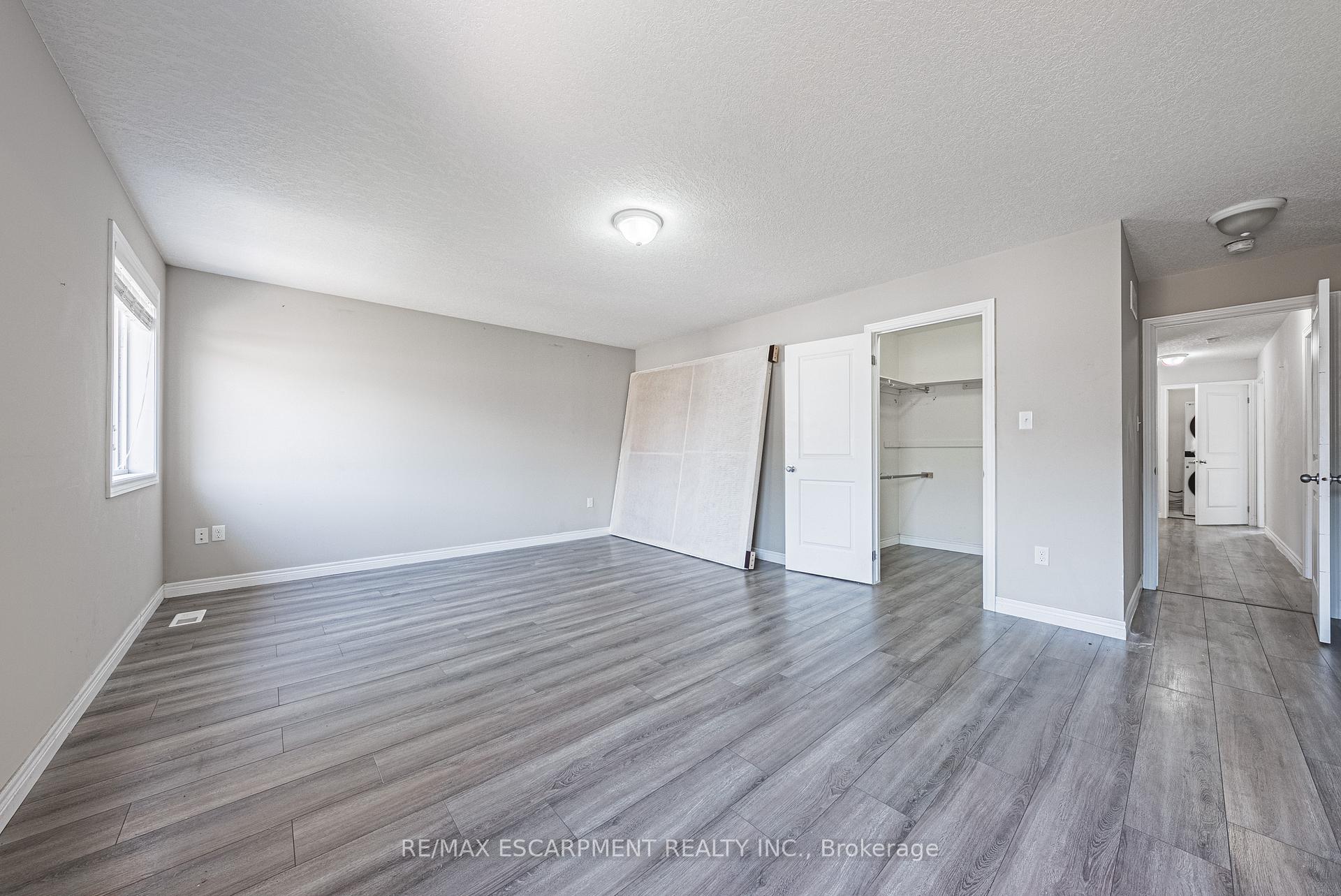 Photo 49 of 128 Medici Lane, Hamilton, Carpenter — HOMEH