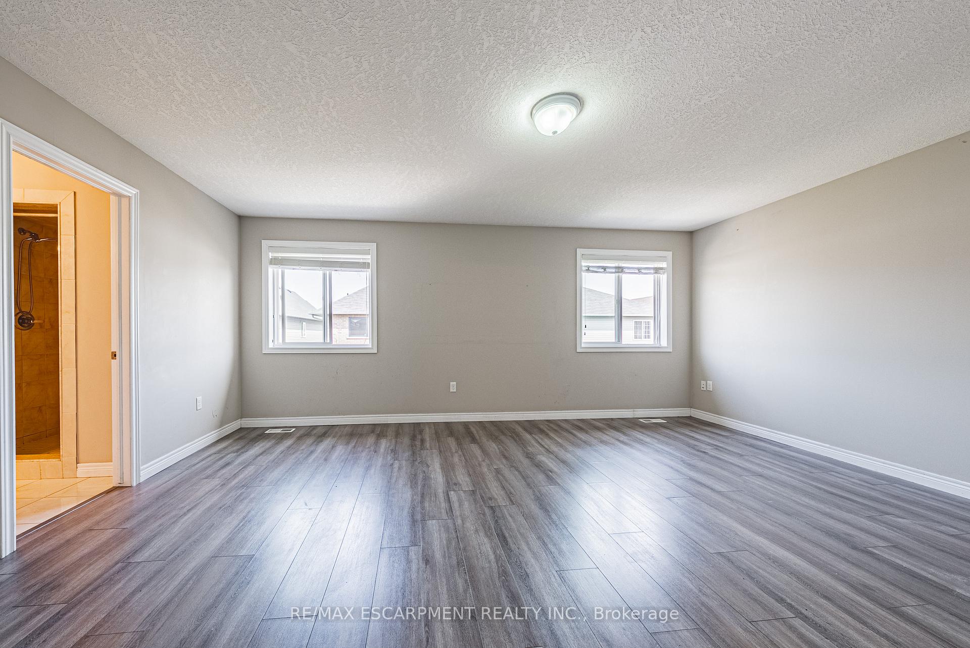 Photo 29 of 128 Medici Lane, Hamilton, Carpenter — HOMEH