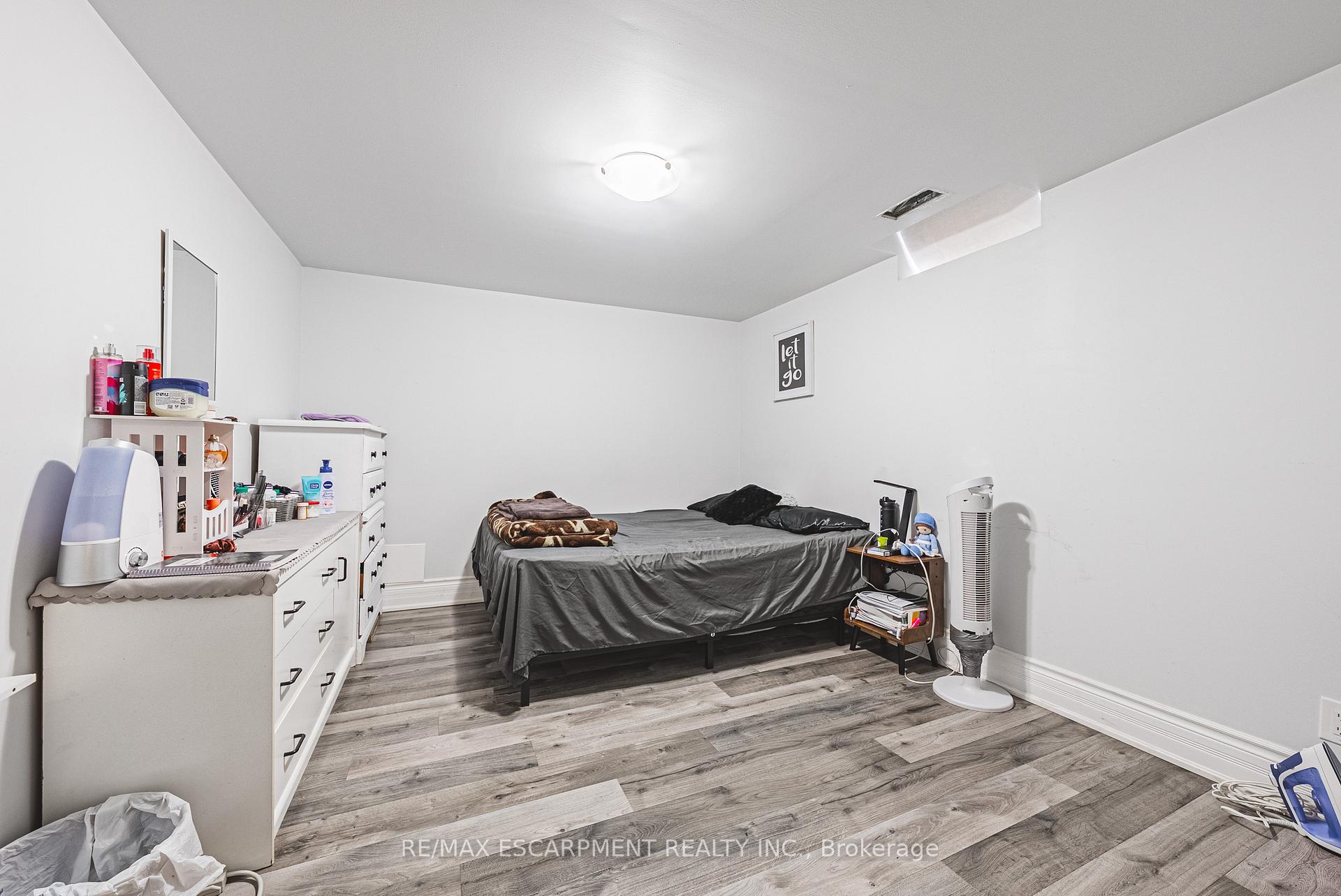 Photo 41 of 128 Medici Lane, Hamilton, Carpenter — HOMEH