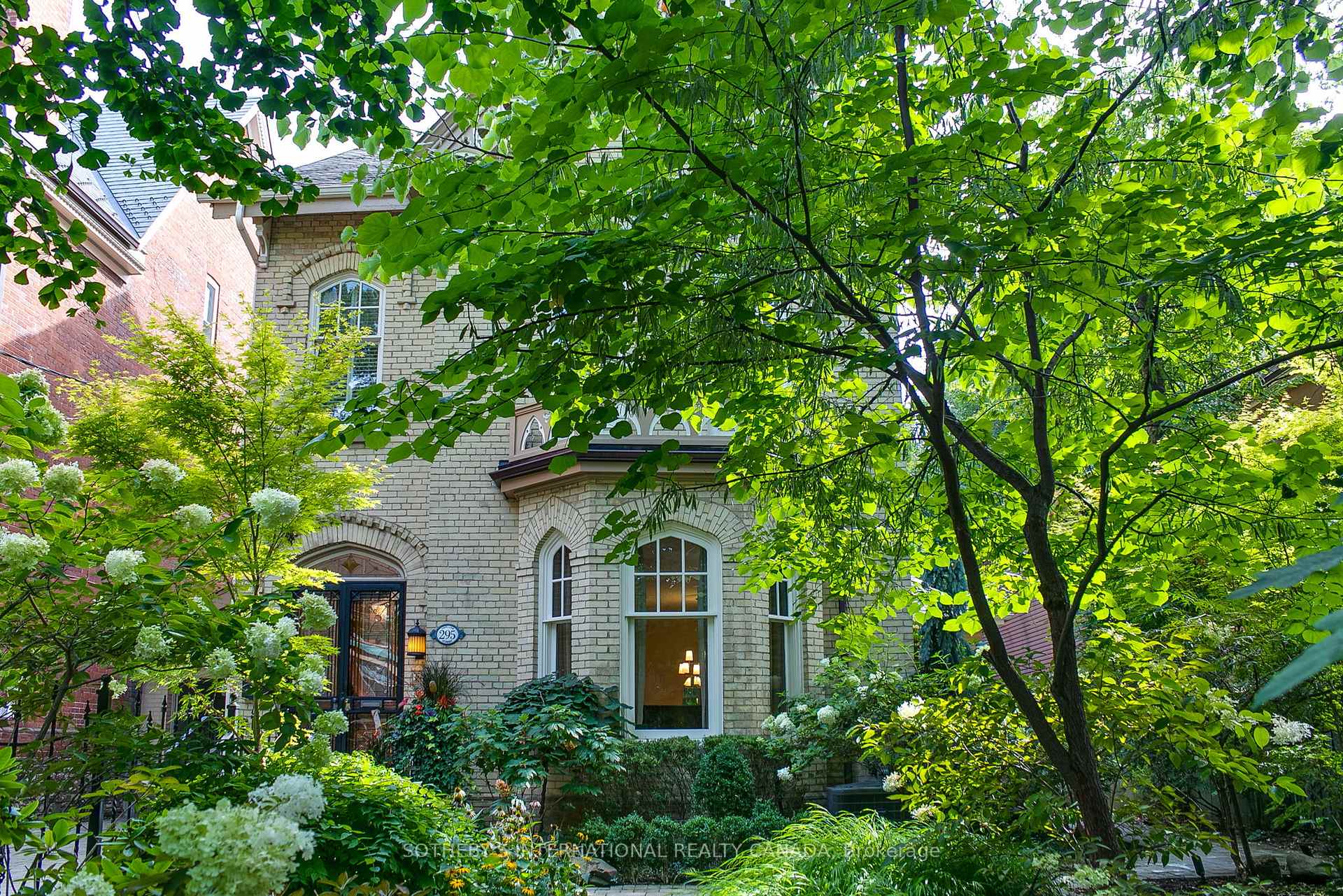 Photo 11 of 295 Carlton Street, Toronto, Cabbagetown-South St. James Town — HOMEH
