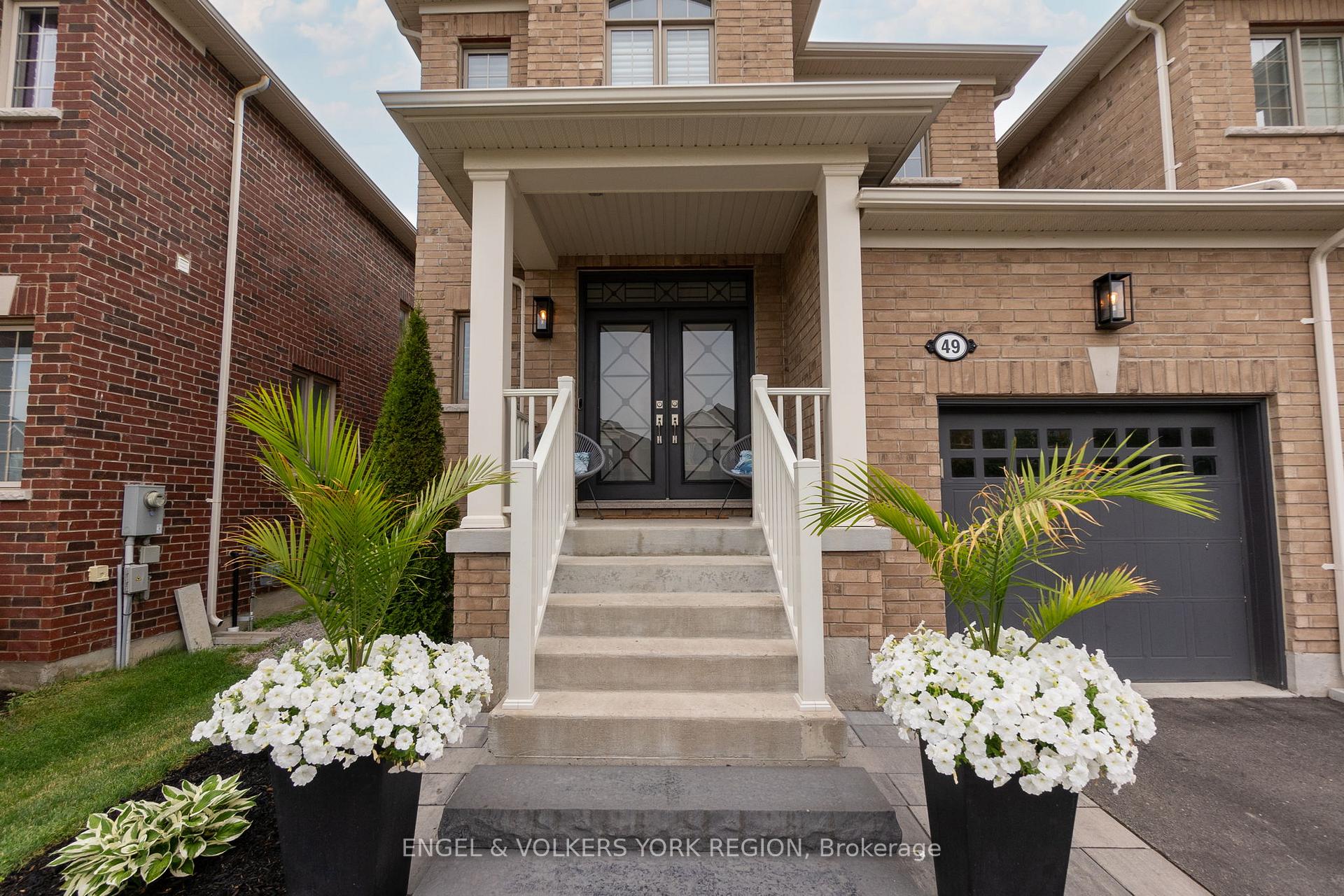 Photo 5 of 49 McGovern Street, New Tecumseth, Tottenham — HOMEH