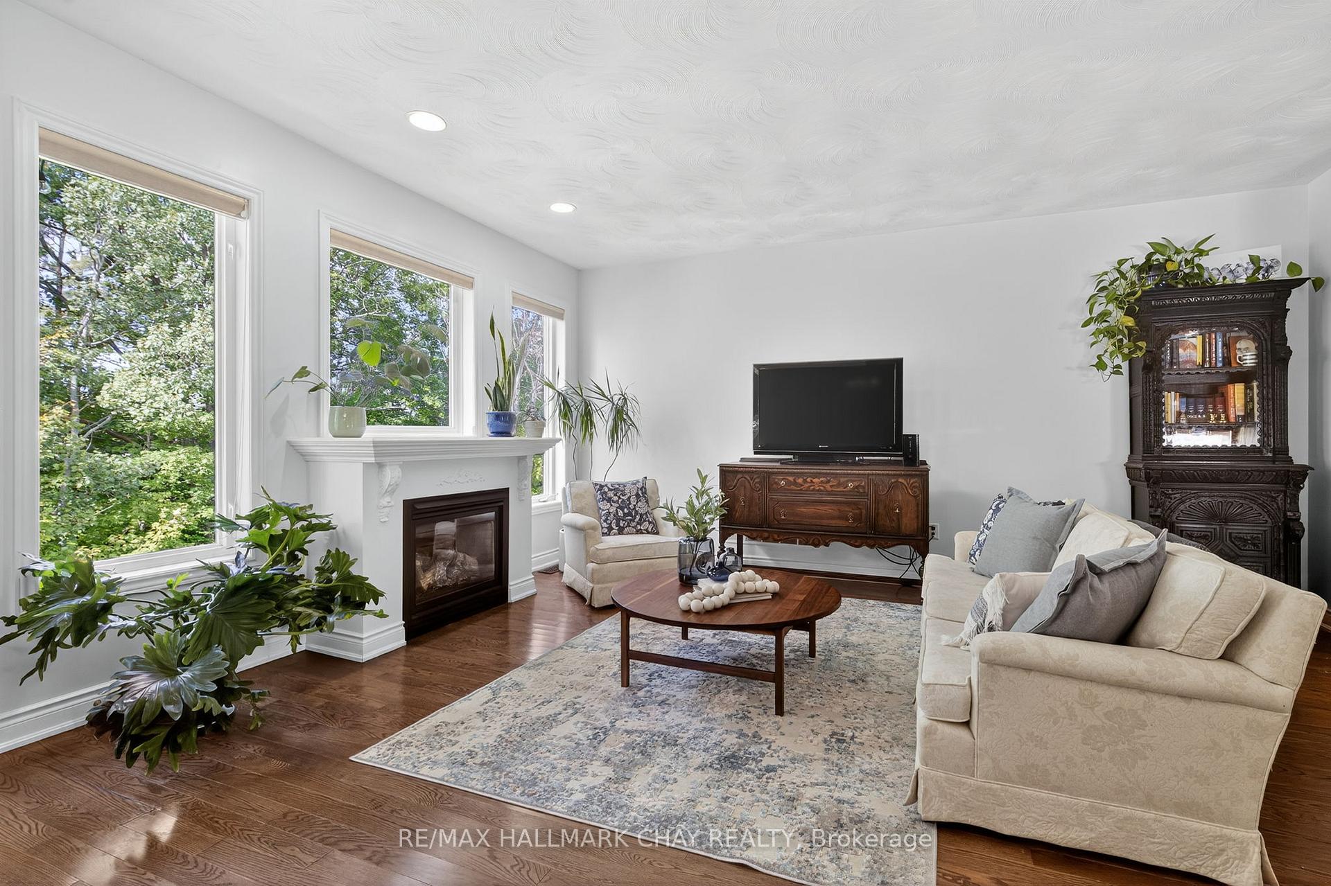 Photo 17 of 32 Wildwood Trail, Barrie, Ardagh — HOMEH